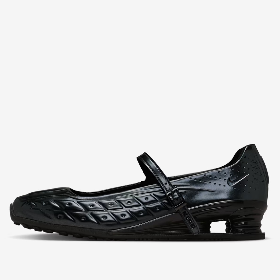 (W) Nike x Naked Shox Z Calistra Black Black Off White 착용 스타일 - 1