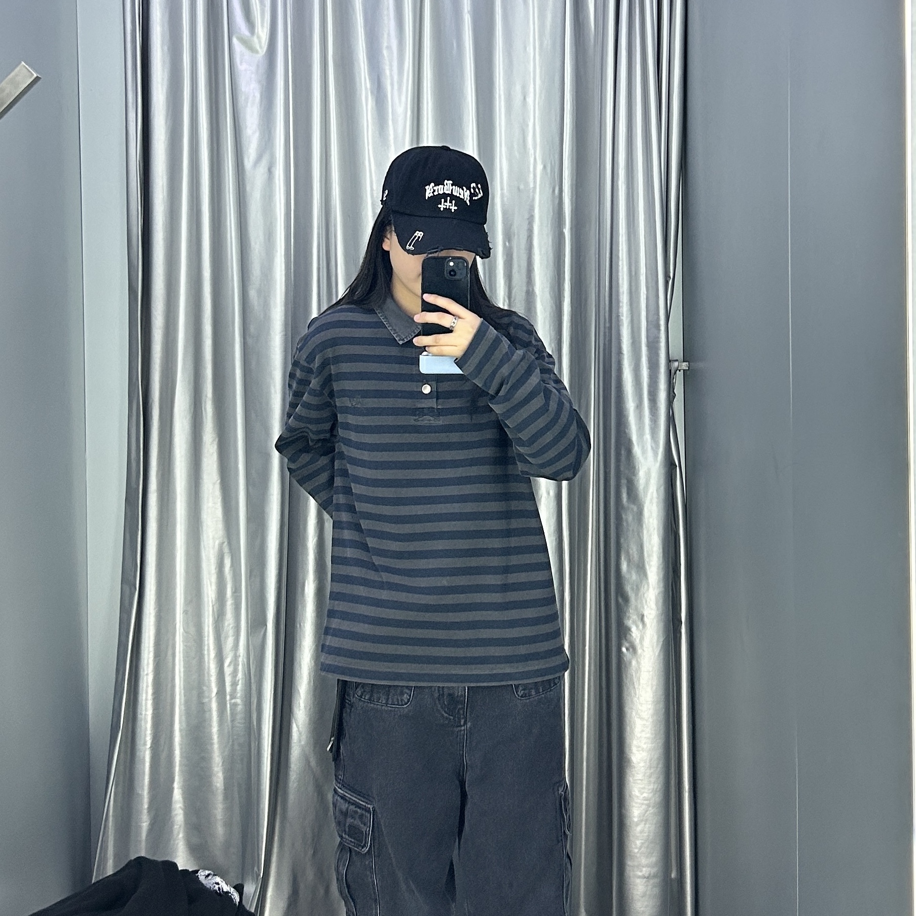 Hatchingroom VTG Stripe Polo T-Shirt Dyed Grey, Hatchingroom Trucker Jacket Vintage Blue 착용 스타일 - 1