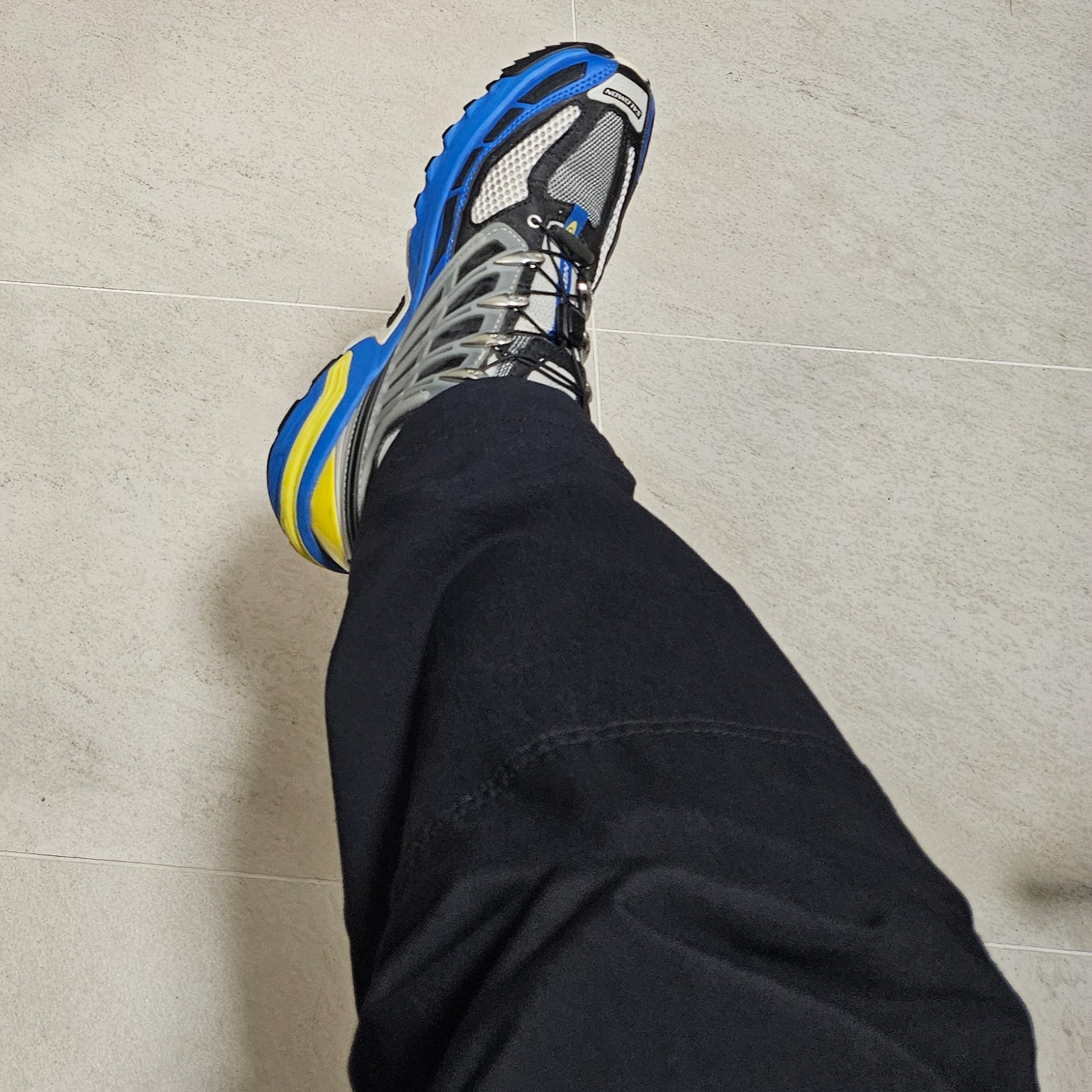 Salomon ACS Pro Lapis Blue Black 착용 스타일