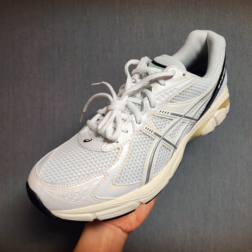Asics GT-2160 White Black 착용 스타일 - 1