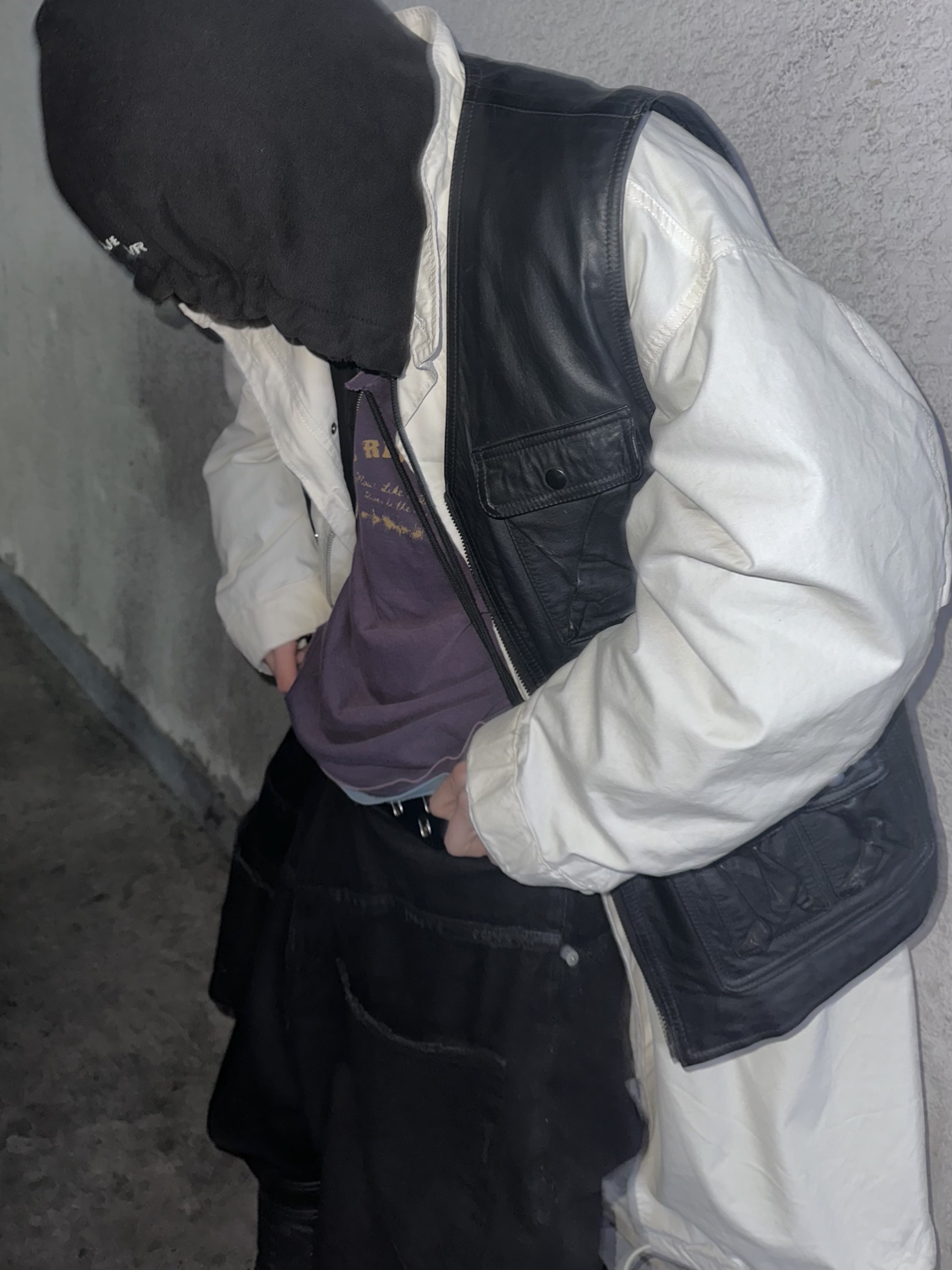 Project G/R Coated Backward Denim Pants Black, Project G/R Distressed Layer Zip Hoodie Faded Black 착용 스타일 - 6