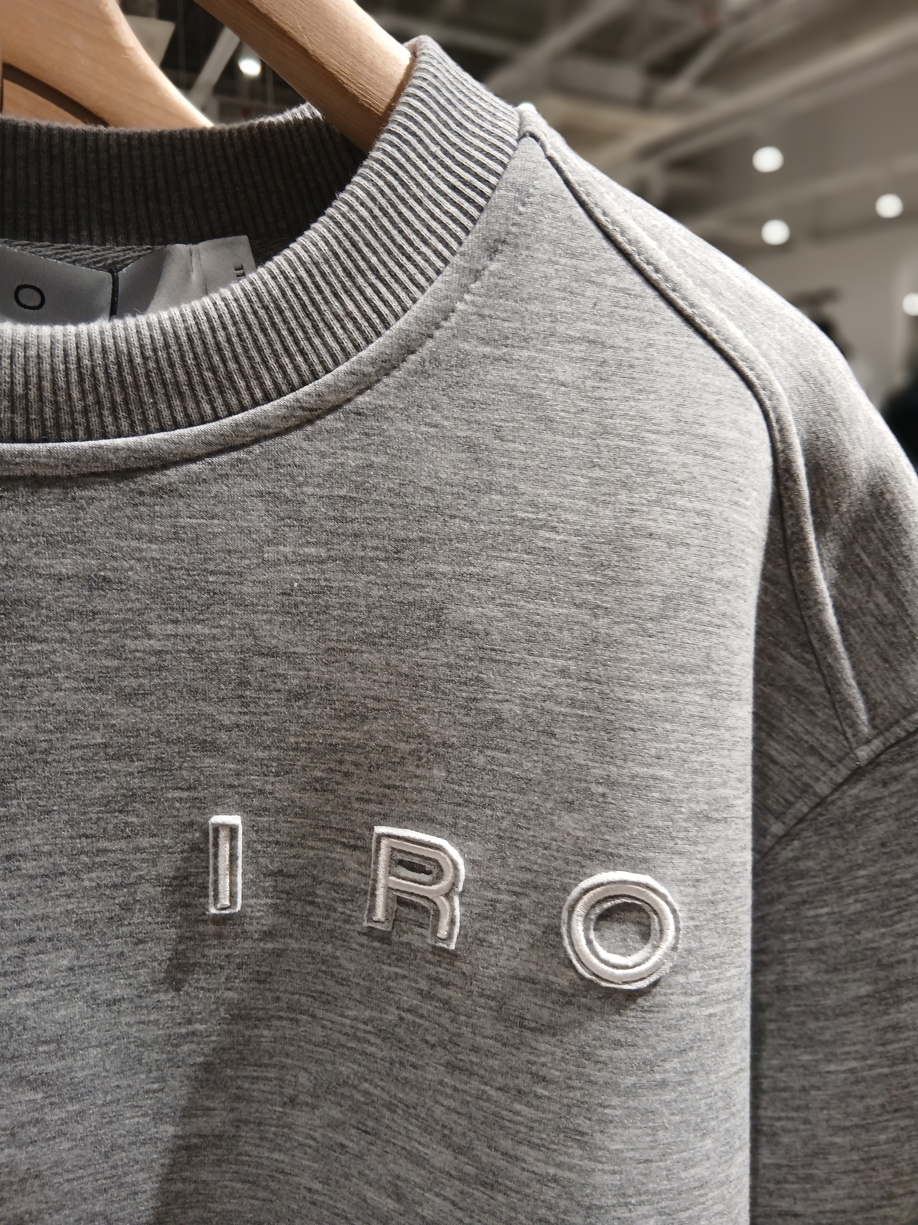 Iro Troyes Iro Logo Denim Ballcap Black, IRO Piste Tape Track Pants Black 착용 스타일 - 2
