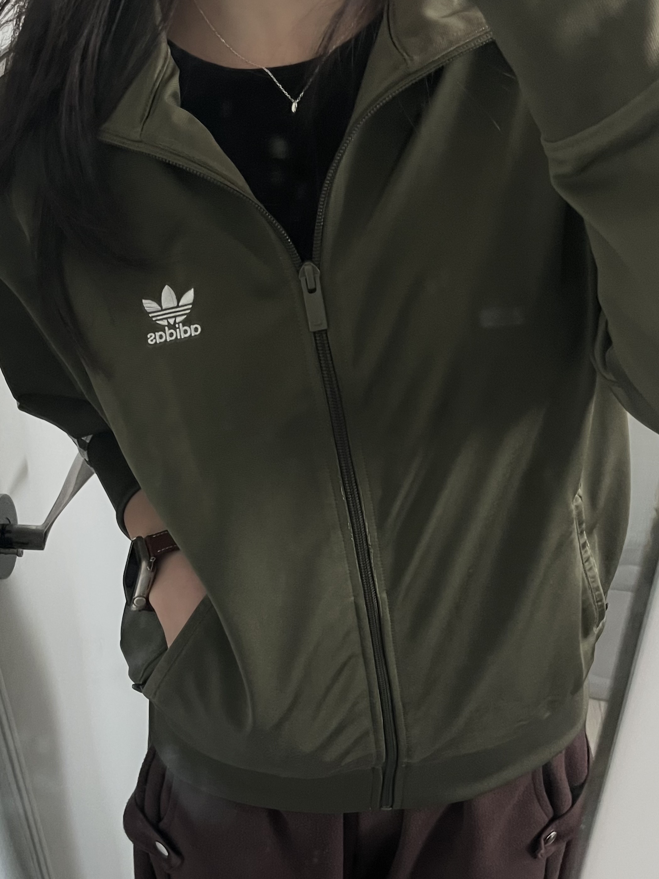 (W) Adidas Adicolor Classic Loose Firebird Track Top Olive Strata - KR Sizing 착용 스타일 - 2