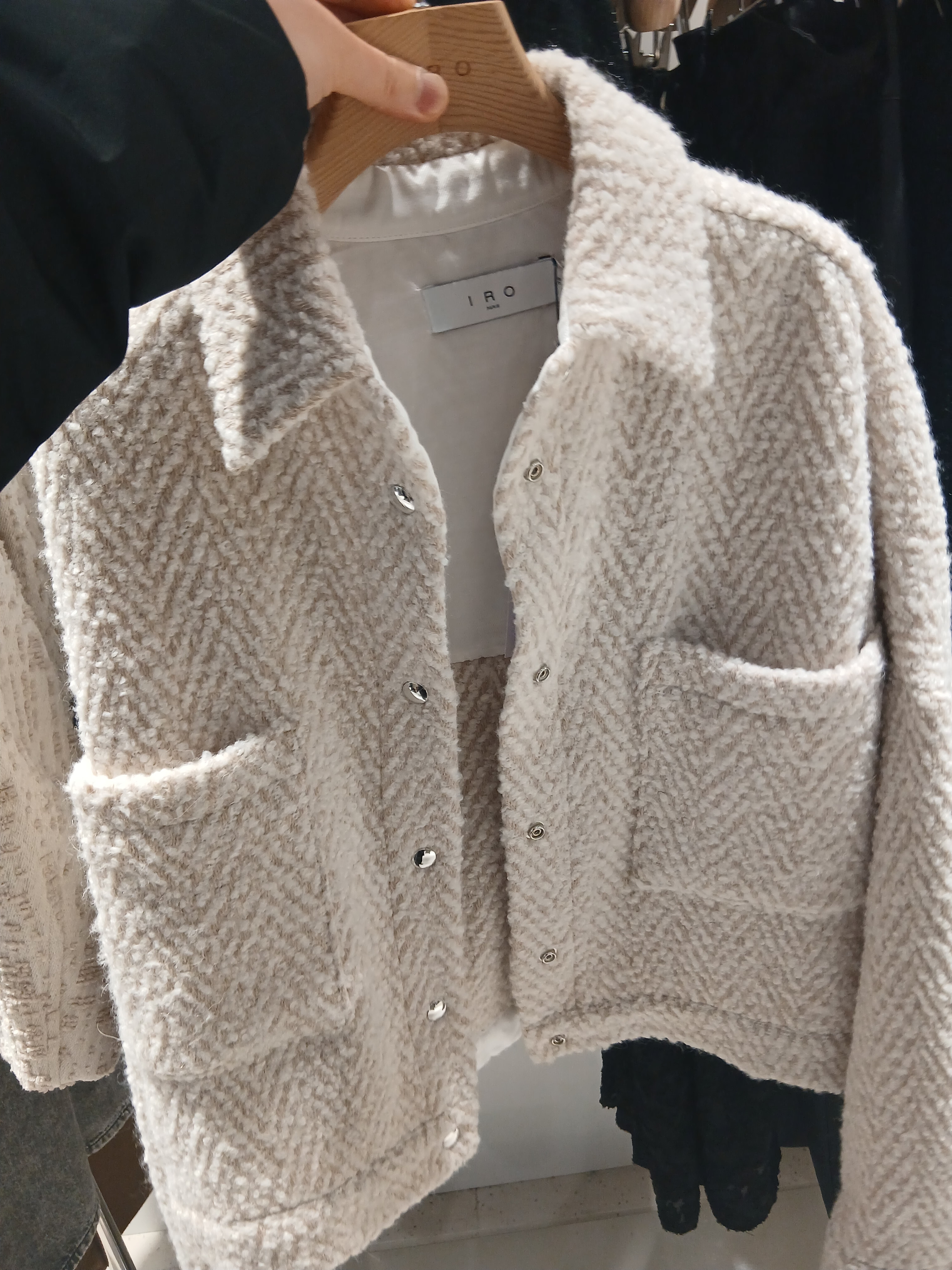 (W) Iro Hortense Short Draped Tweed Skirt Black, (W) Iro Shavani Cotton Jacket Grey 착용 스타일 - 3