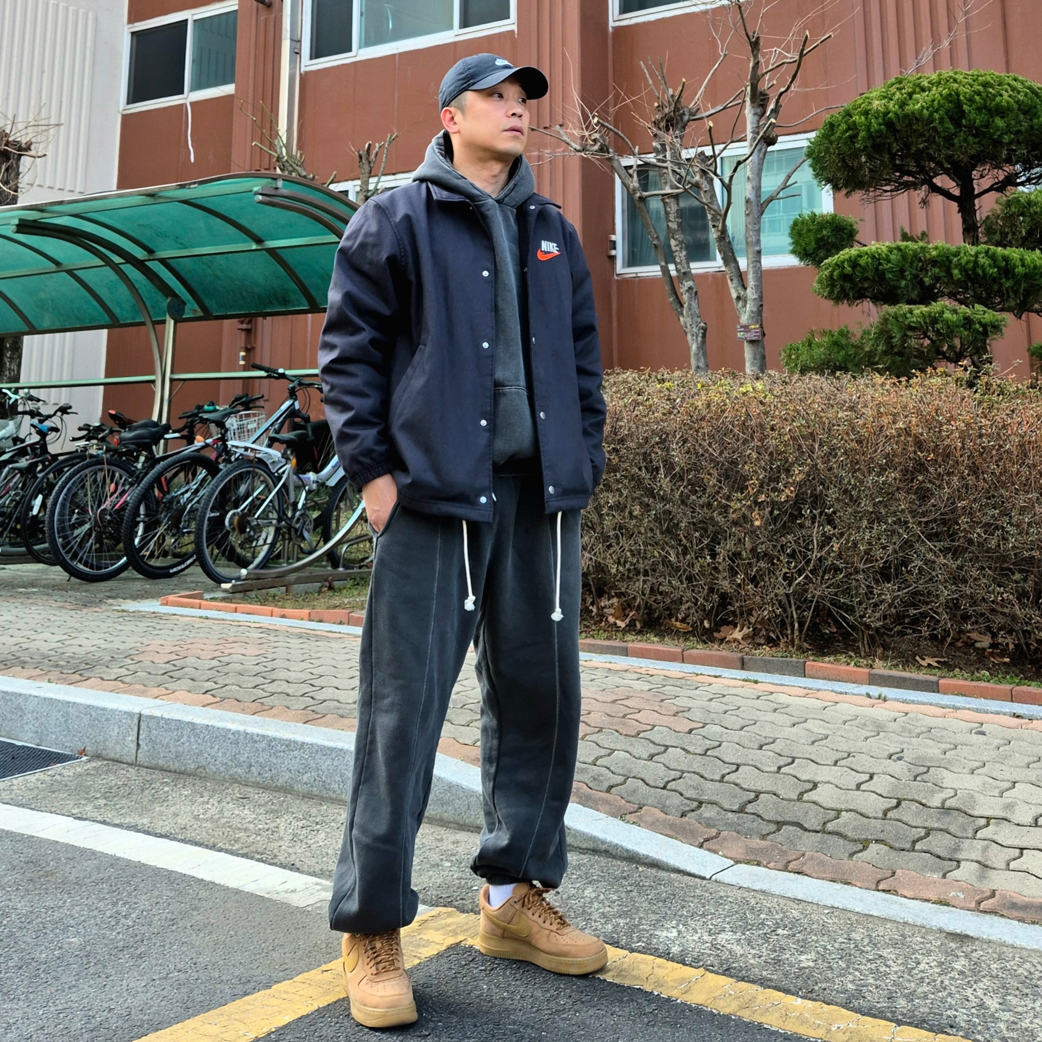 Nike Air Force 1 '07 WB Flax, Nike NSW Trend WC 1 Jacket Midnight Navy - Asia 착용 스타일 - 2