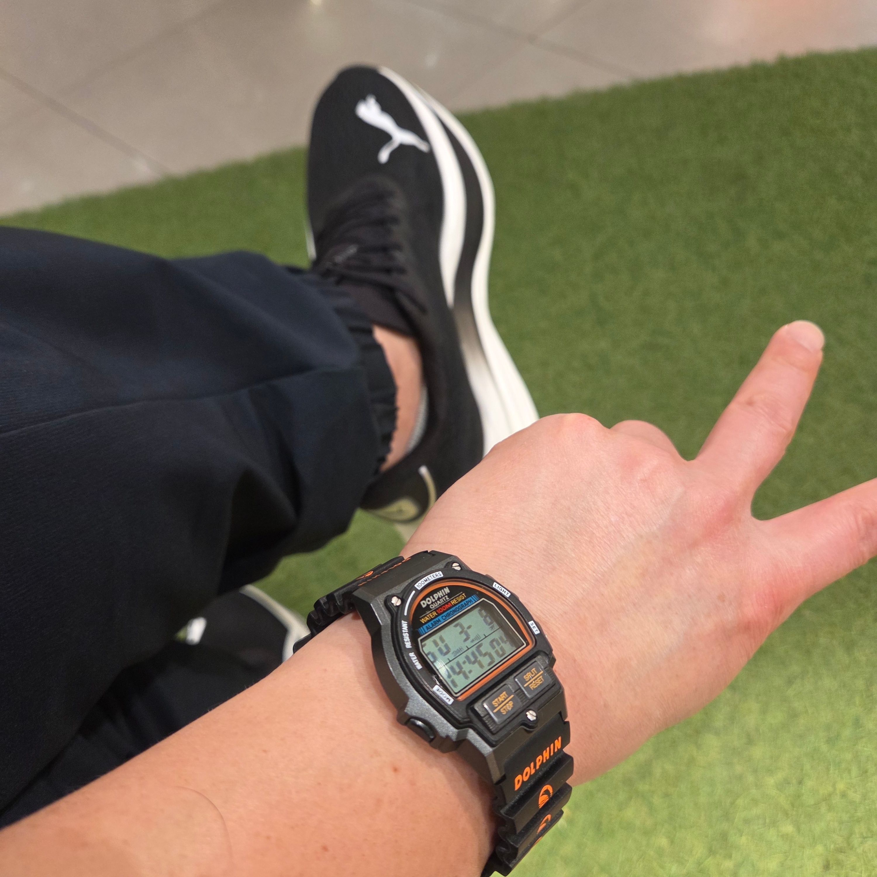 Puma Magmax Nitro Black White 착용 스타일 - 2