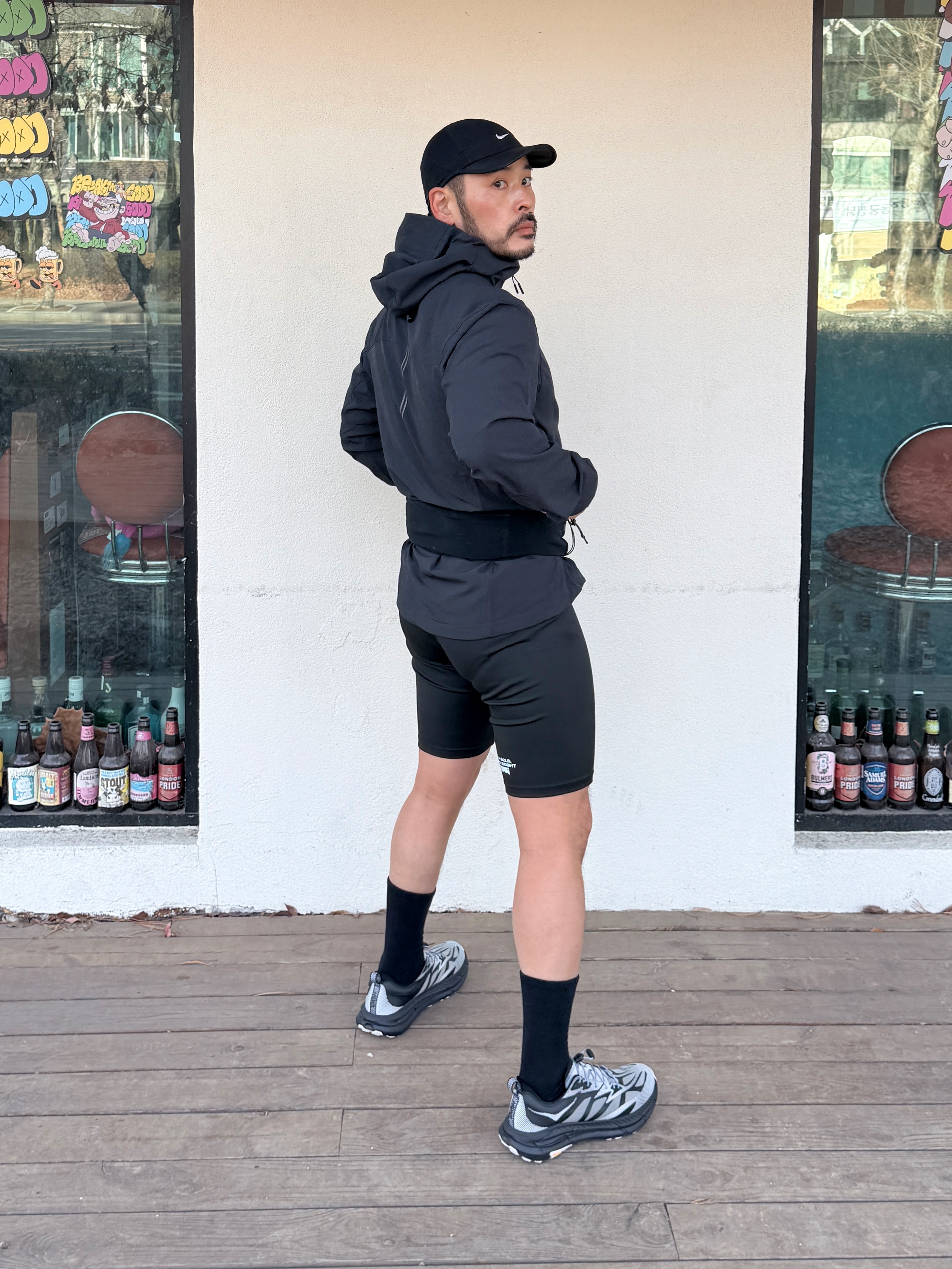 Hoka Mafate Speed 4 Lite TS Black White 착용 스타일 - 4