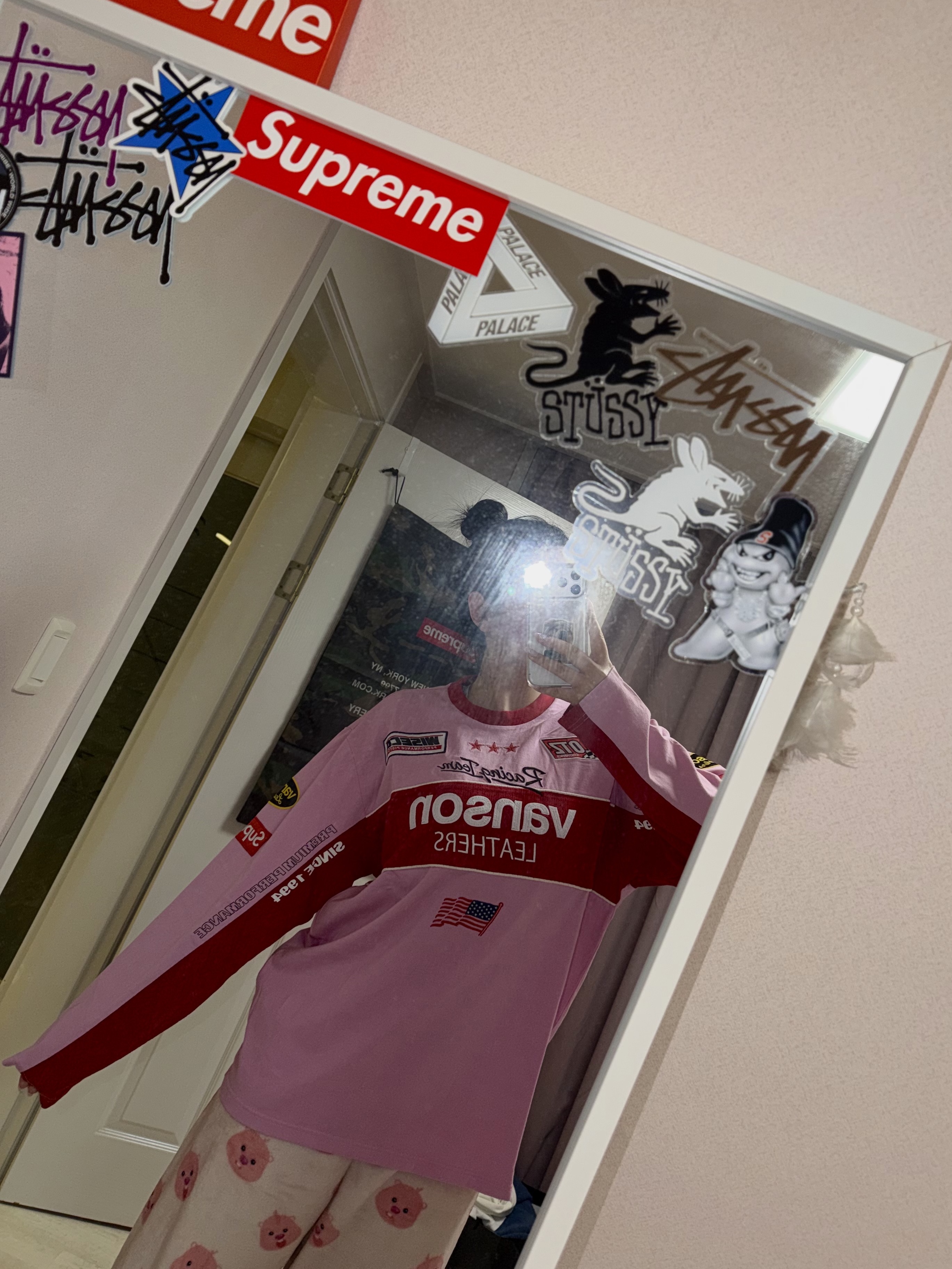 Supreme x Vanson Leathers L/S Top Pink - 26SS 착용 스타일