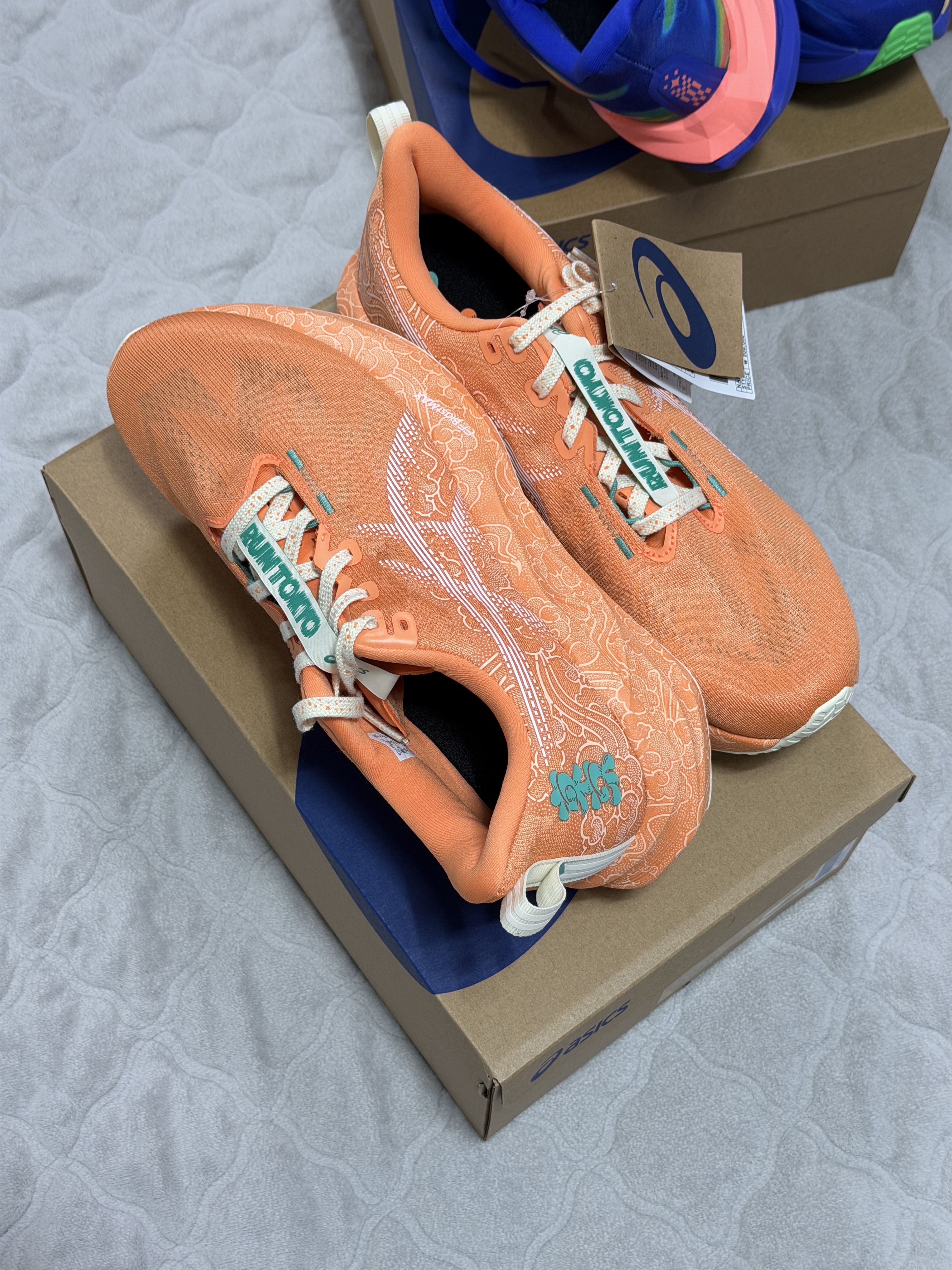 Asics Novablast 5 Tokyo Sun Peach White 착용 스타일