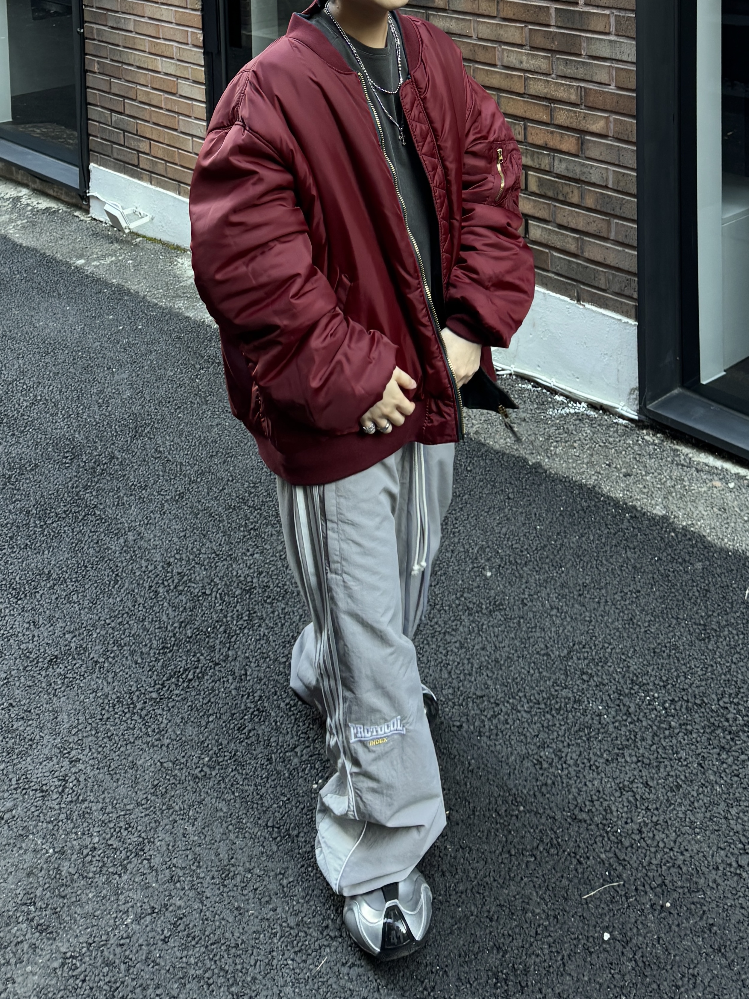 Protocol Index 3 Layered Track Pants Grey, Balenciaga Basketball Sneakers Silver Black 착용 스타일 - 4