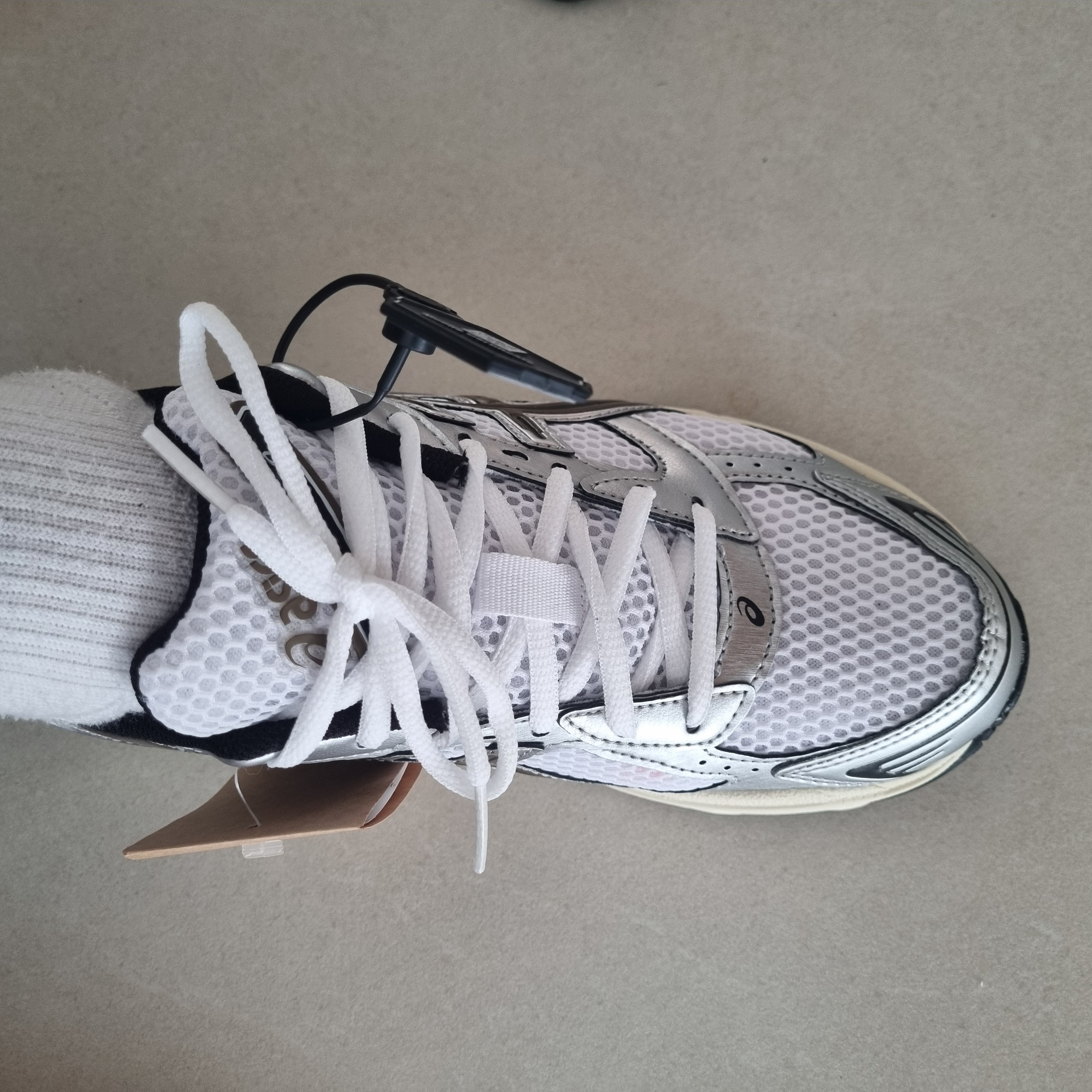 Asics Gel-1130 White Clay Canyon 착용 스타일 - 5