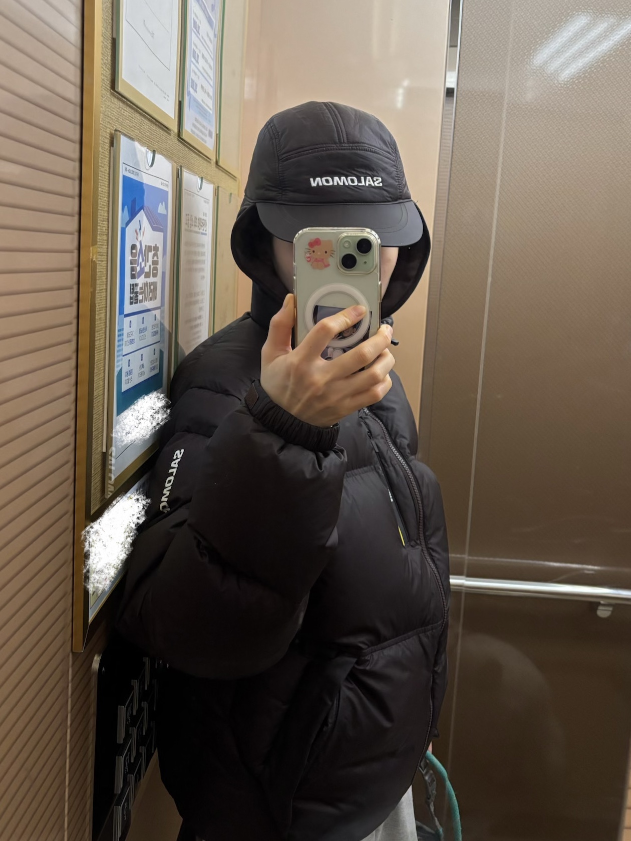 Salomon Thermo Trapper Hat Chocolate, (W) Salomon Contour Cropped Down Jacket Chocolate 착용 스타일 - 2