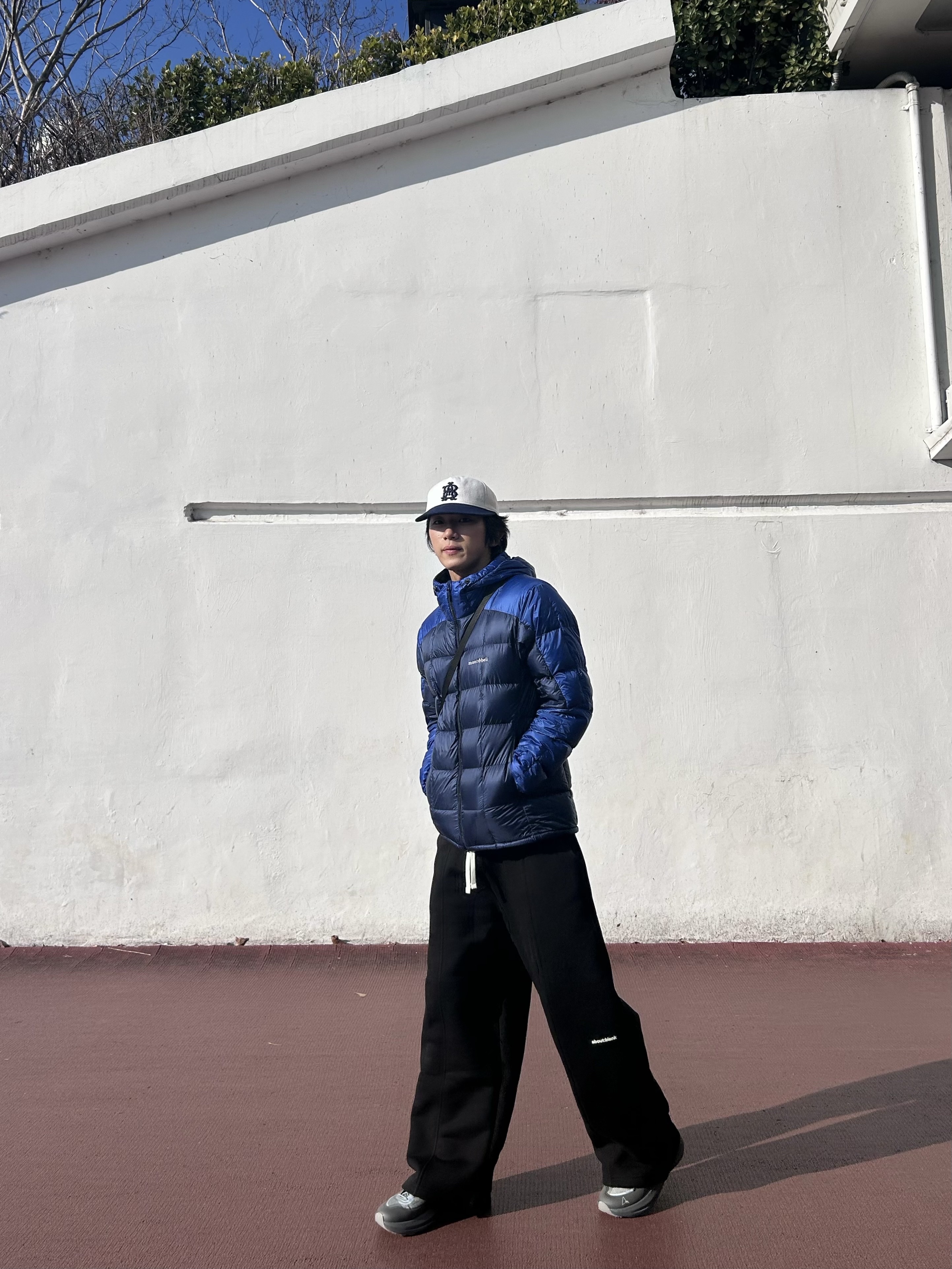 [KREAM 단독] About:Blank Pleated Sweatpant Black Ecru - 26SS 착용 스타일 - 5