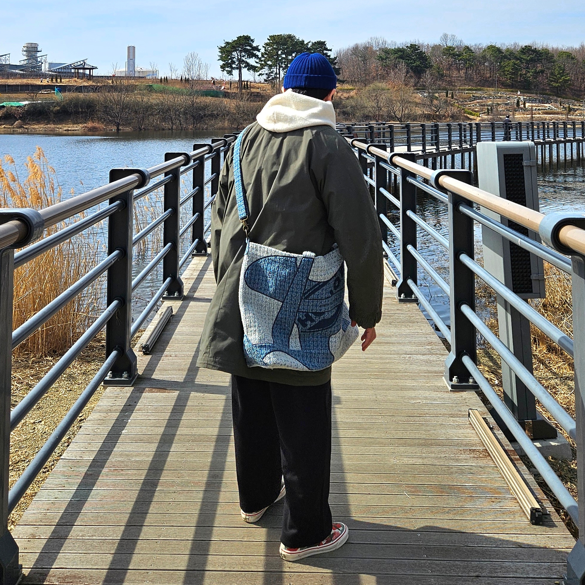 Vans Vault x Nigel Cabourn OG Classic Slip-On LX Carpet Green Mix 착용 스타일 - 1