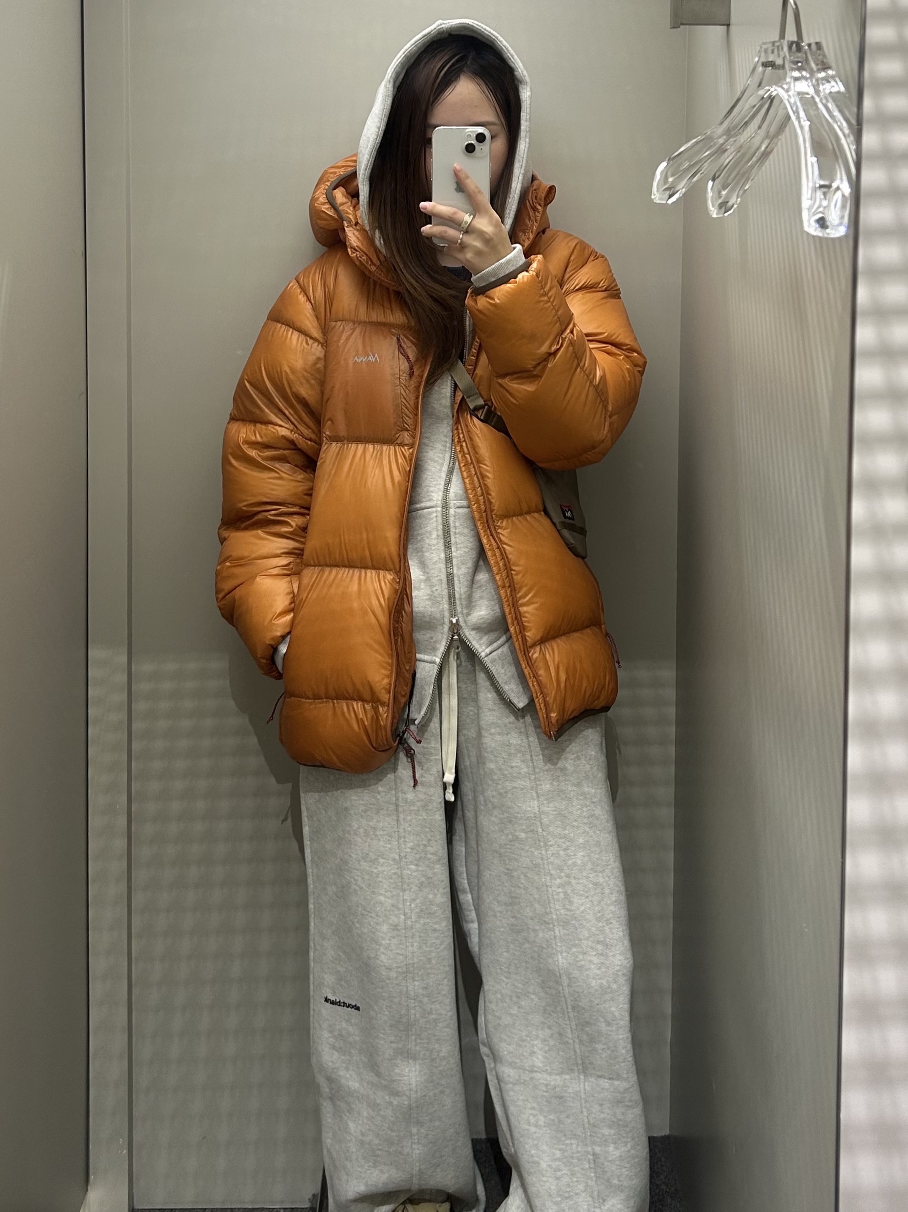 [KREAM 단독] About:Blank Pleated Sweatpant Grey Marl Black - 26SS 착용 스타일 - 1