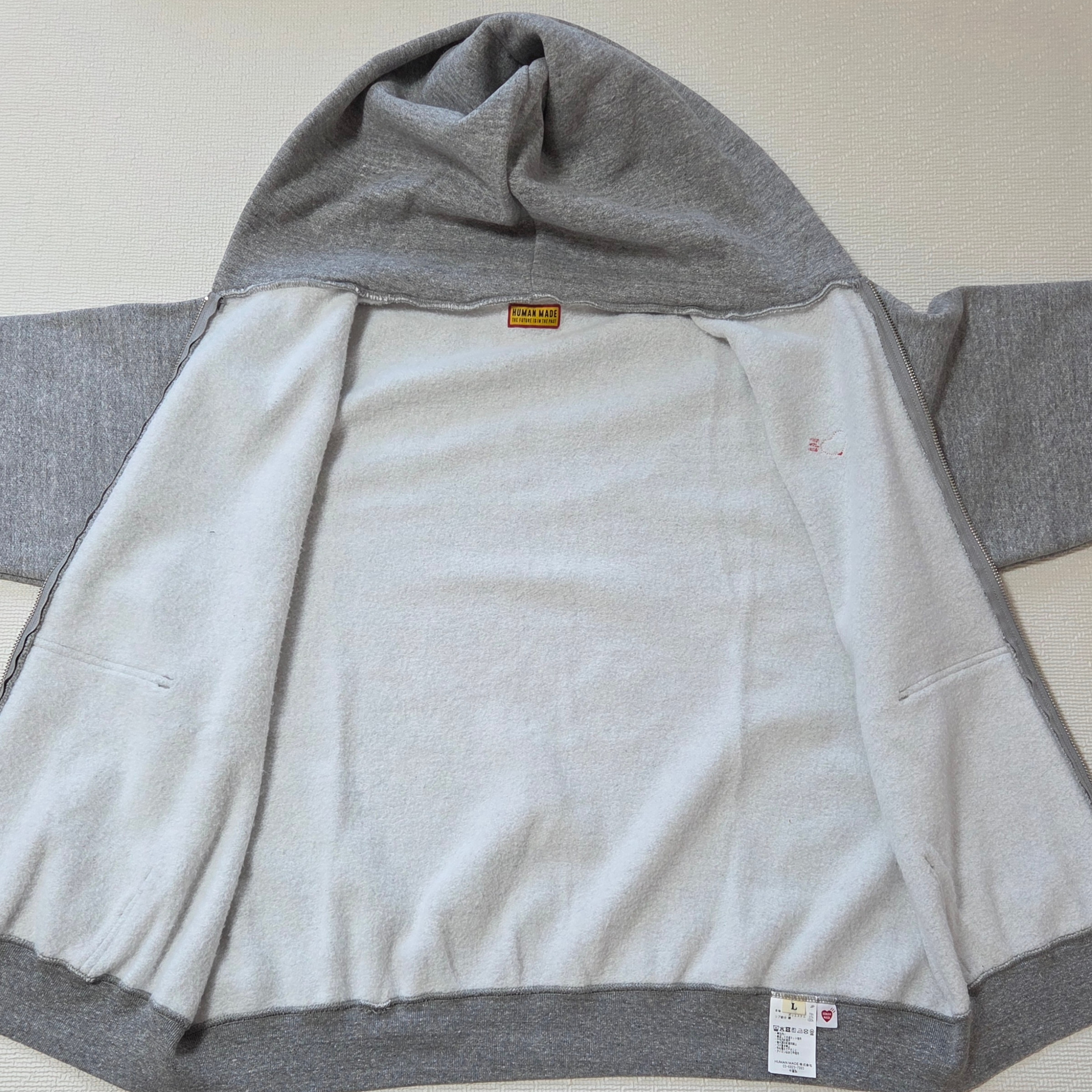 Human Made Classic Zip-Up Sweat Hoodie Gray 착용 스타일 - 3