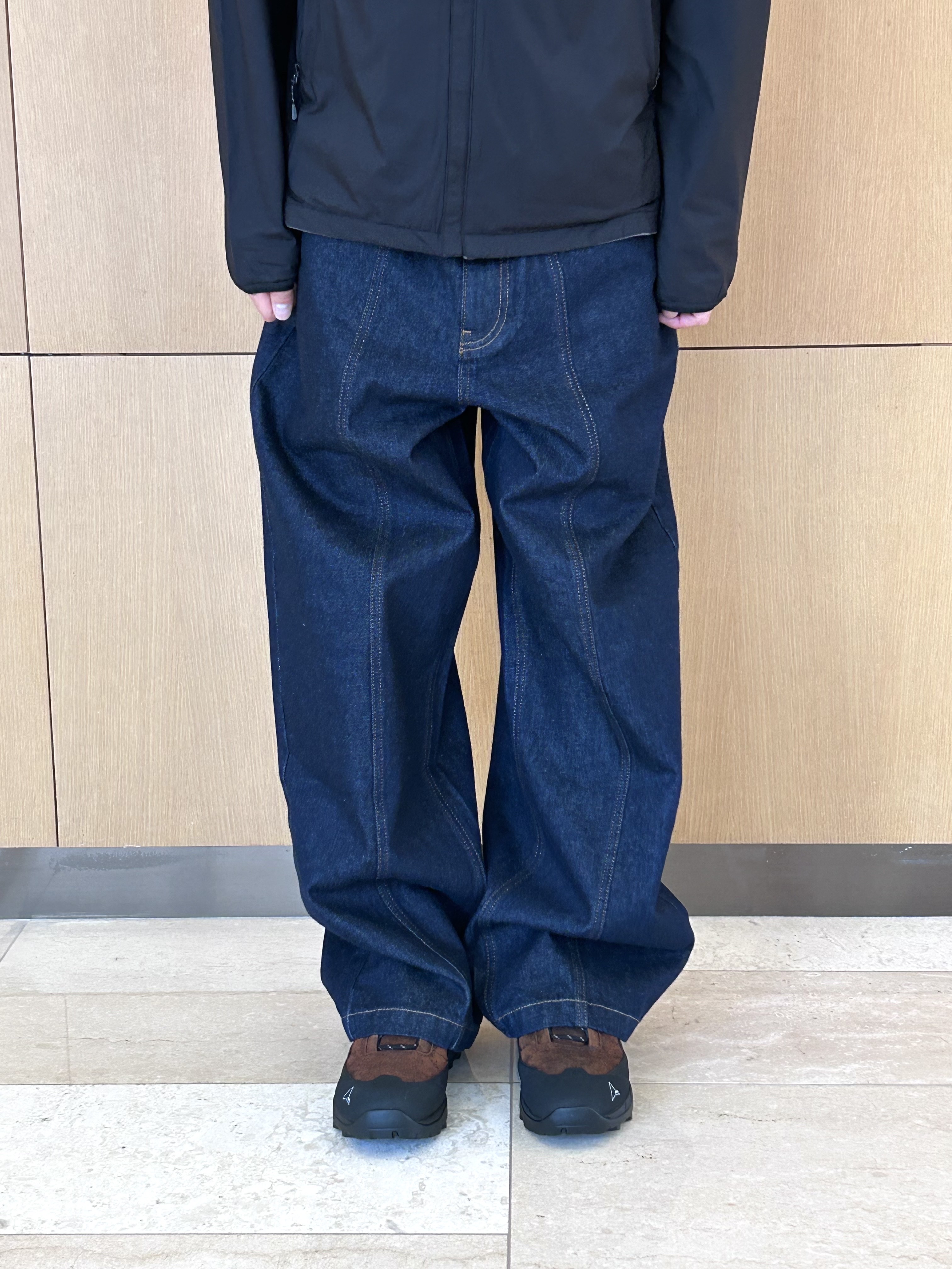 [KREAM 단독] About:Blank Wide Leg Felled Denim Raw Indigo - 26SS 착용 스타일 - 1