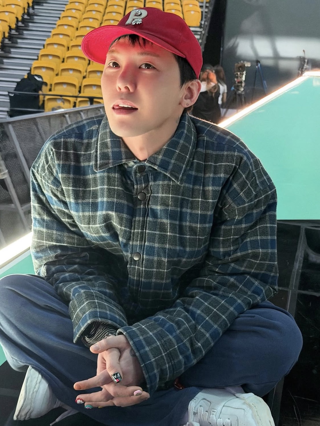 Peaceminusone PMO Ball Cap #1 Red, Maison Mihara Yasuhiro Parker OG Sole Leather Low-top Sneakers White 착용 스타일 - 2