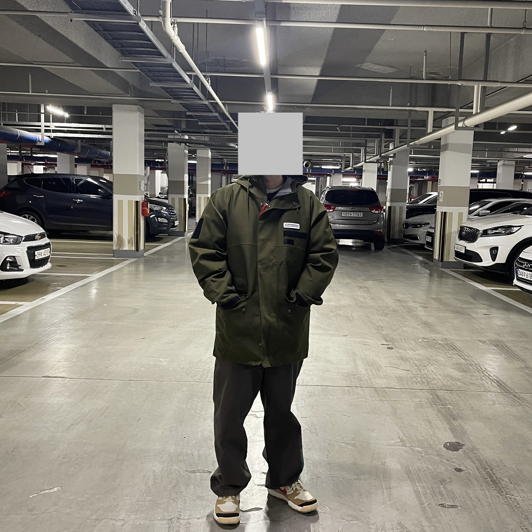 Nike x Tom Sachs Mars Yard Shoe 3.0 Space Camp, Nike x Tom Sachs Nikecraft I.S.R.U Uniform Hooded Jacket Olive Canvas (DC5702-334) 착용 스타일 - 1