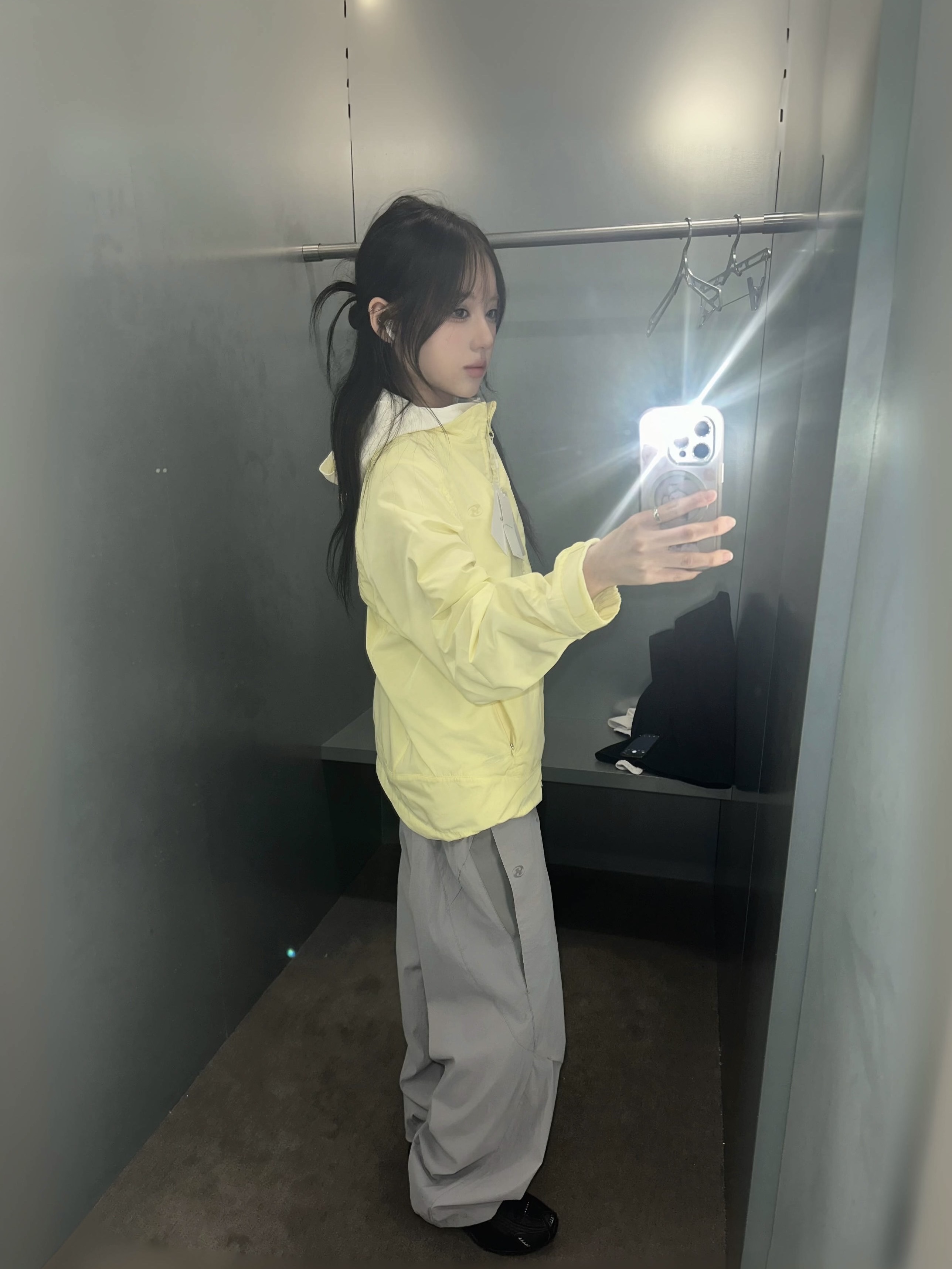 Sansan Gear Docking Jacket Lemon_26SS, (W) Nike Shox R4 Black 착용 스타일 - 1