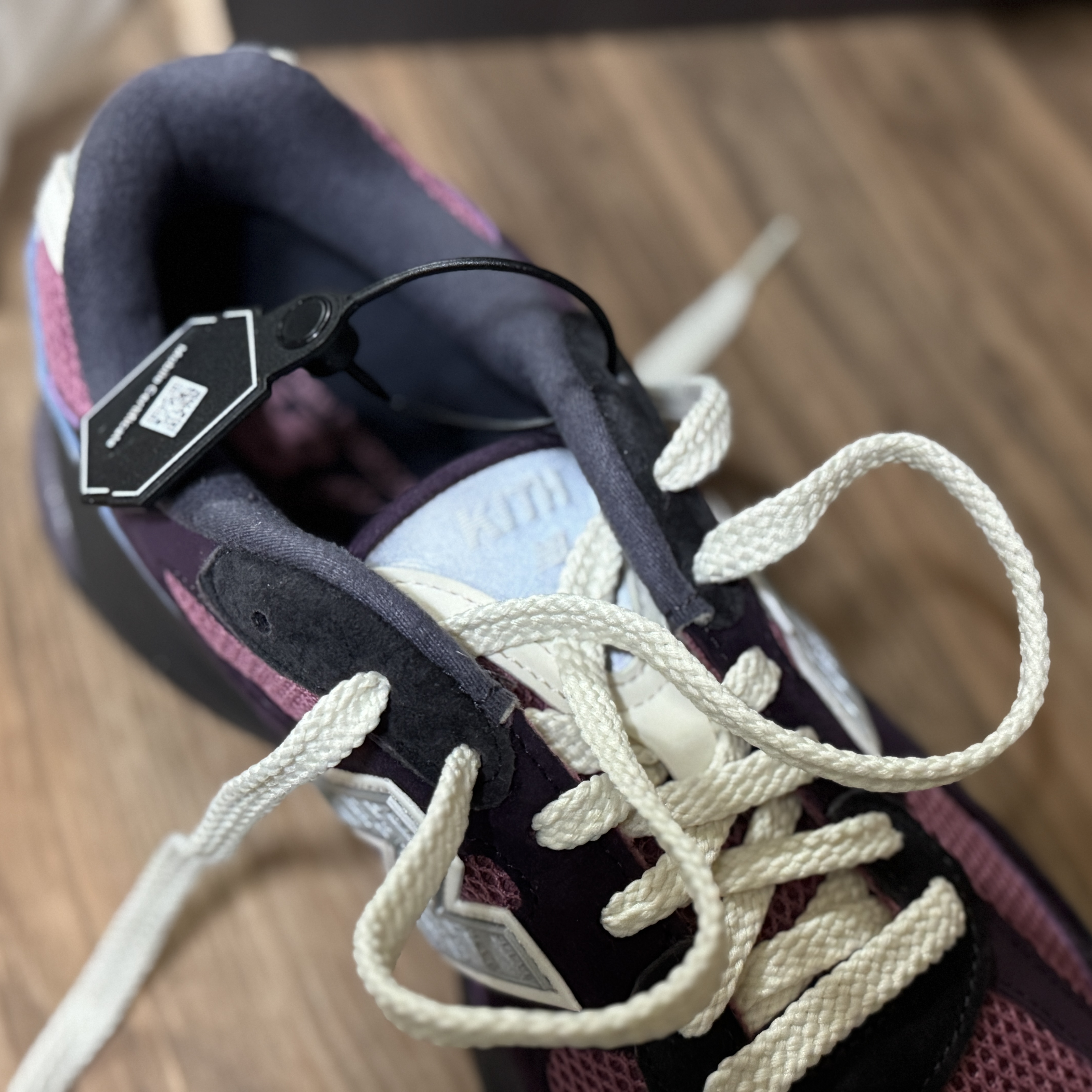 New Balance x Ronnie Fieg 2010 Abzorb Purple Purple 착용 스타일 - 3