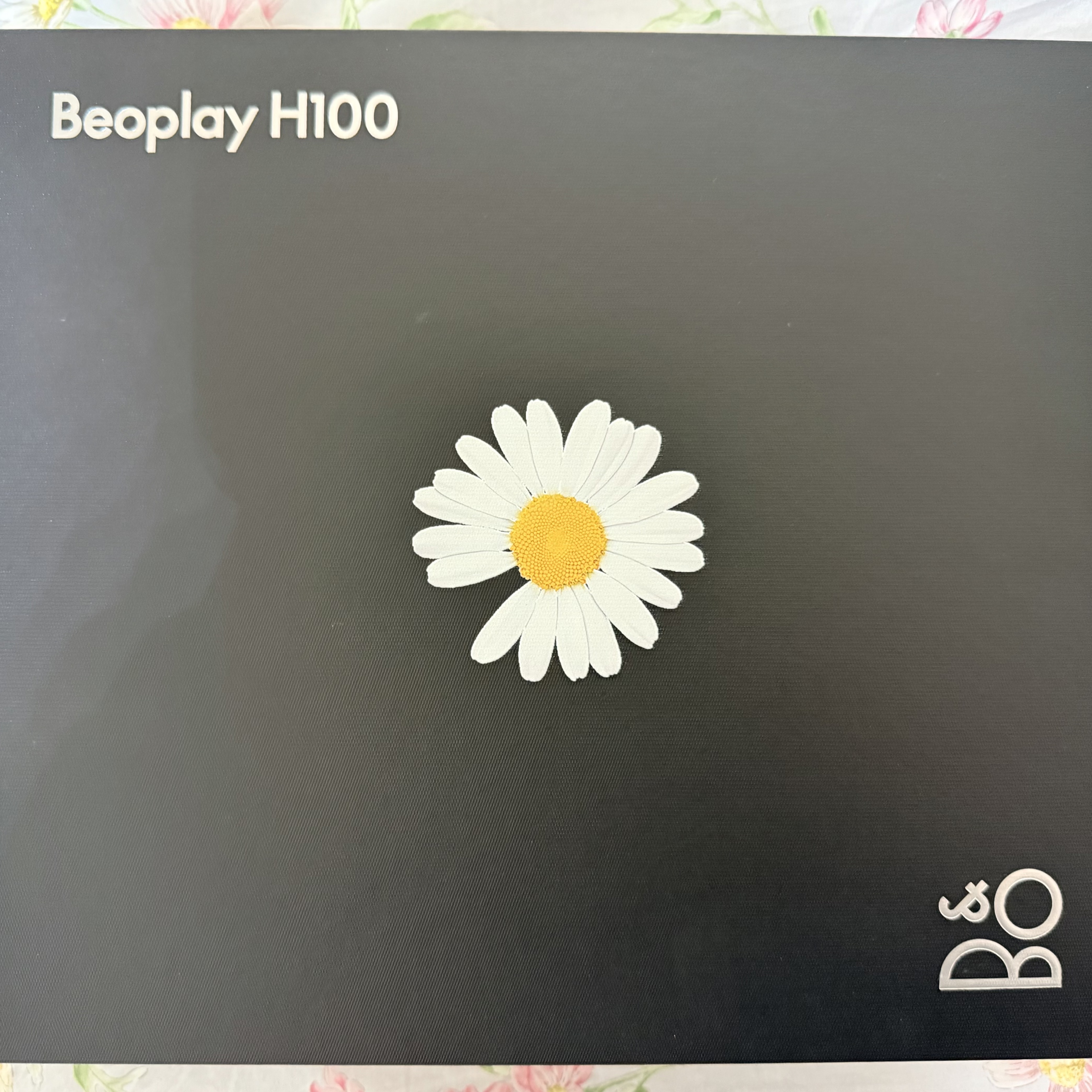 Bang & Olufsen x G-Dragon Beoplay H100 Black (Korean Ver.) 착용 스타일