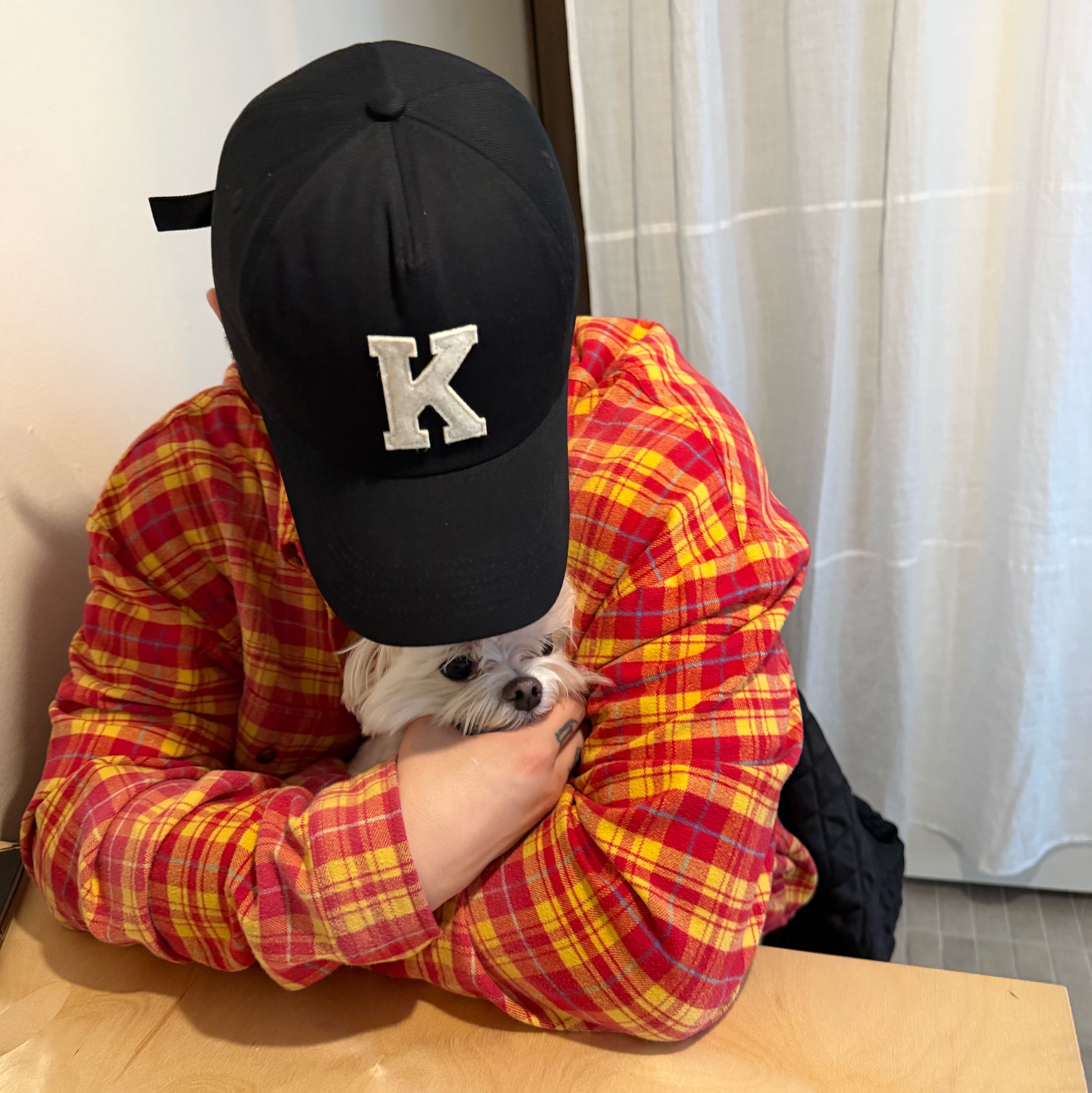 Kamien x KOIN SEOUL K Logo Ball Cap Black, Farfromwhat Far Washed Flannel Shirts Red 착용 스타일 - 2