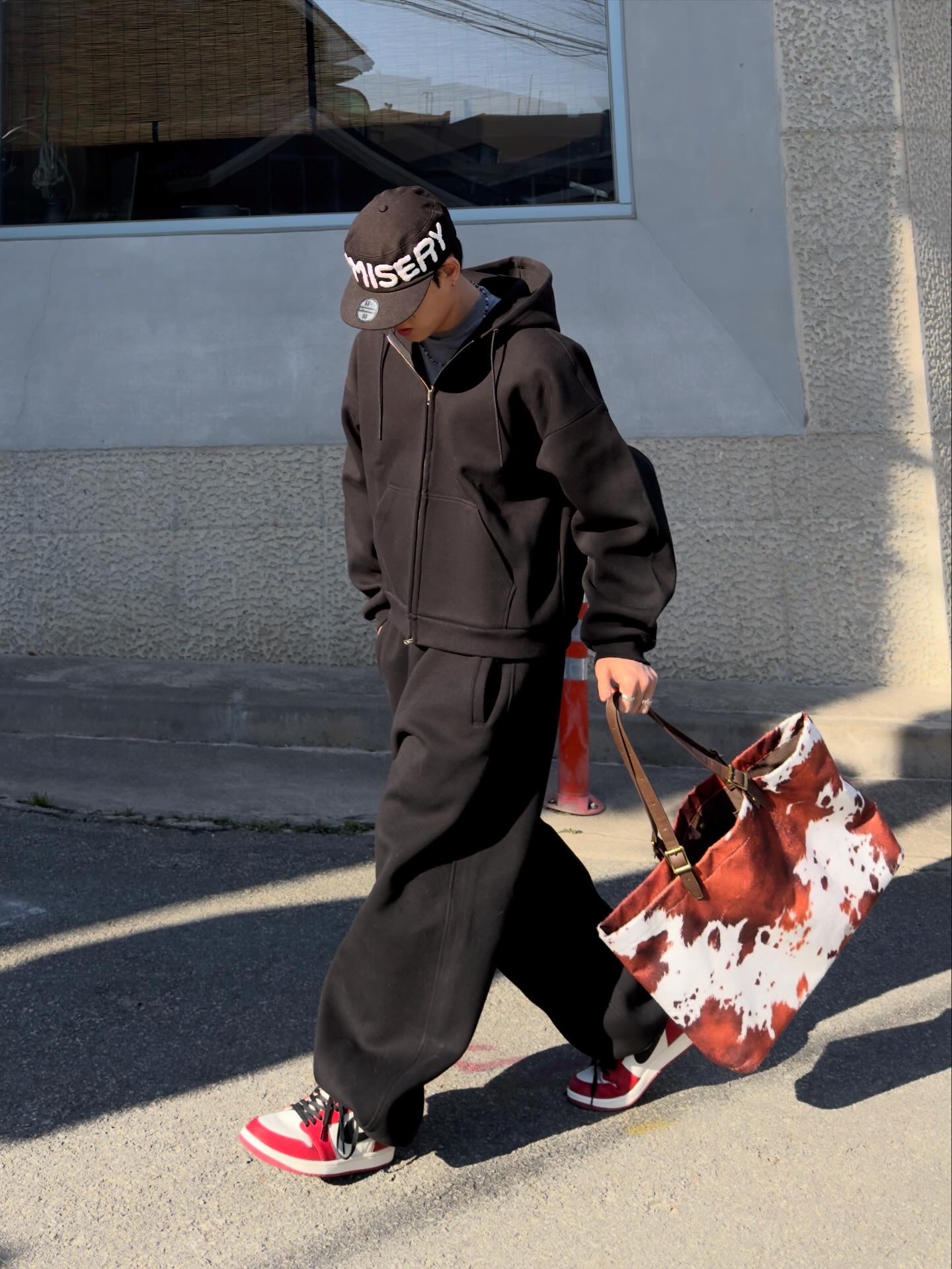 Nonnod Scuba Pajama Pants Black, Nonnod Scuba Zip Hoodie Black 착용 스타일 - 3