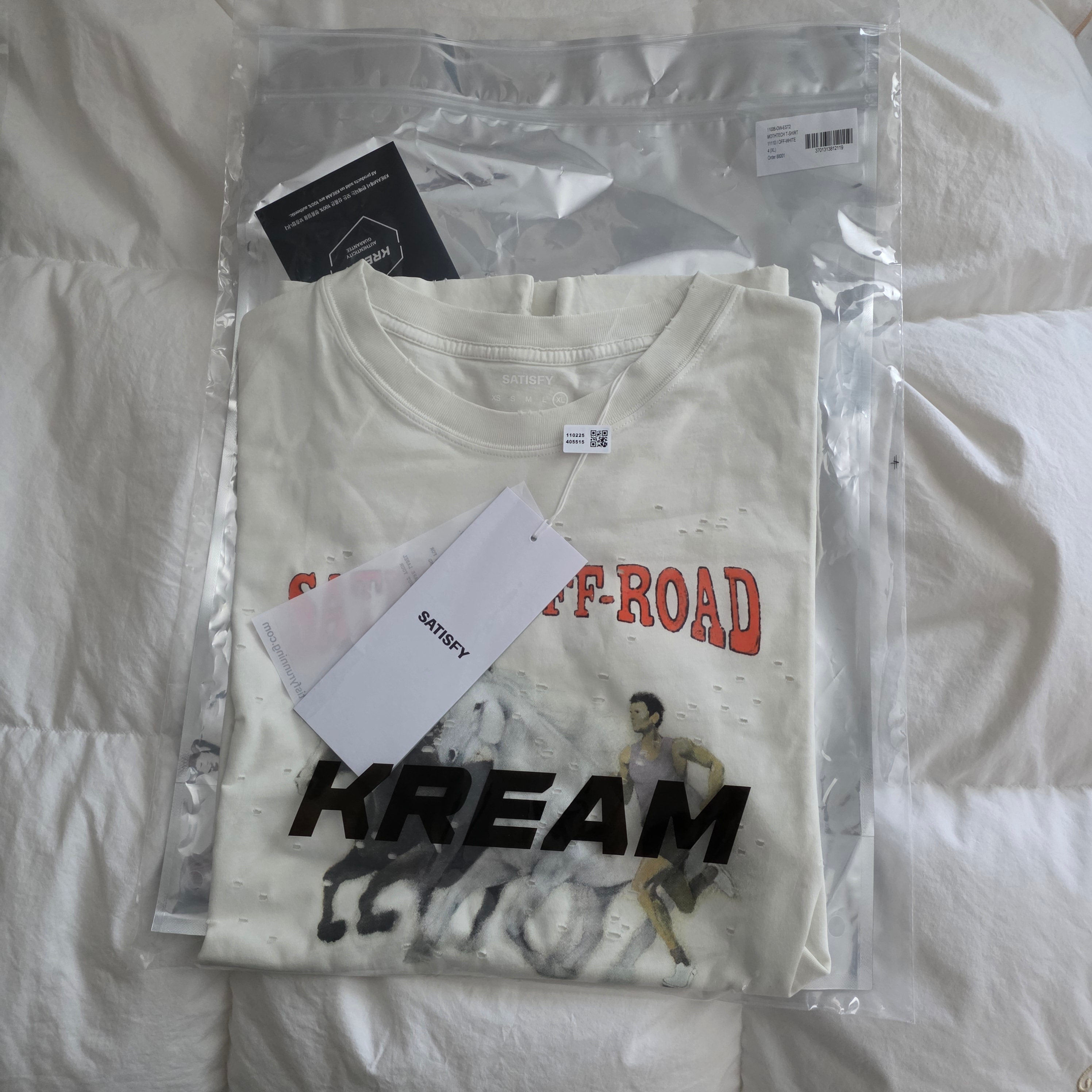 Satisfy Mothtech T-Shirt Off White 착용 스타일