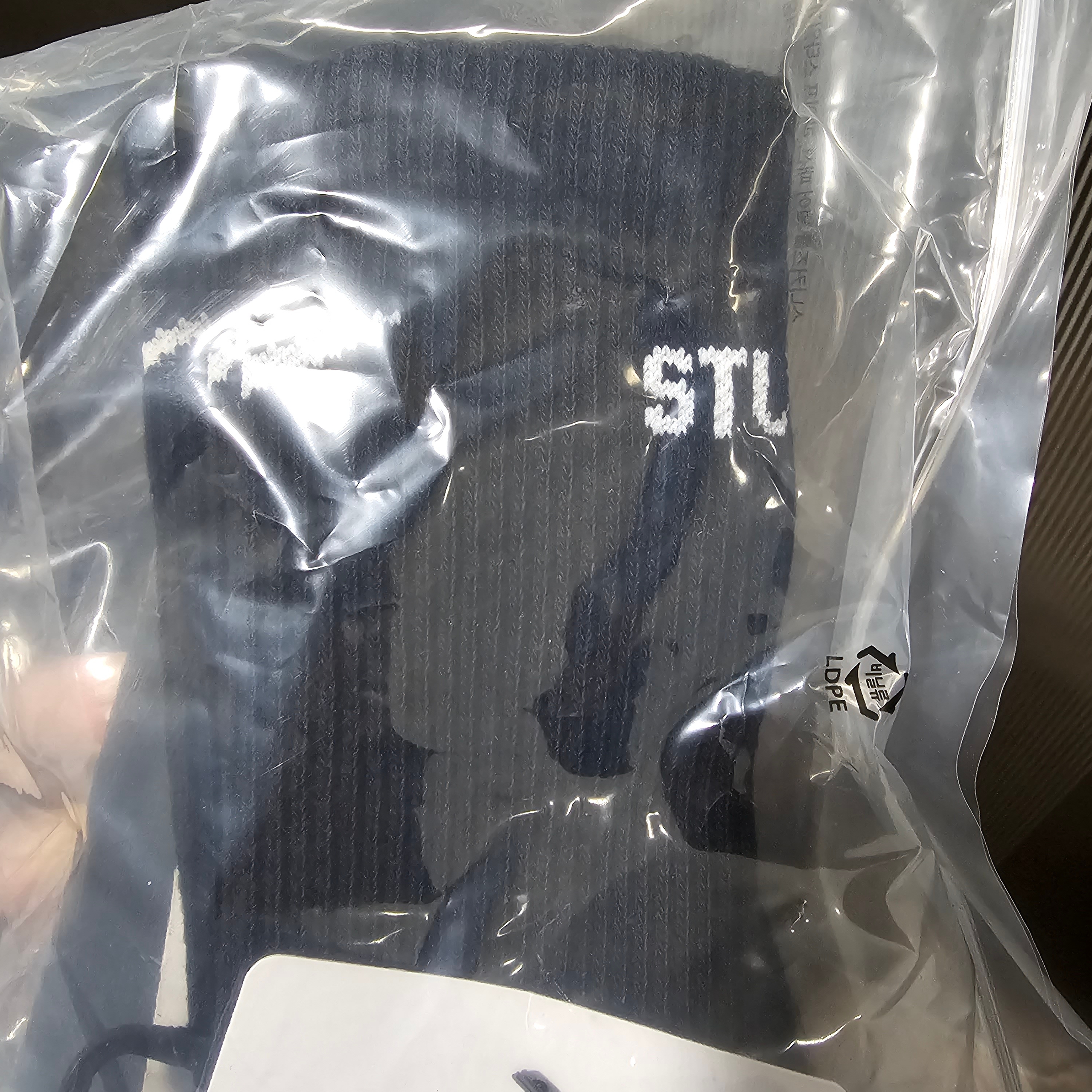 Nike x Stussy Everyday Plus Cushioned Crew Socks Black (3 Pack) 착용 스타일