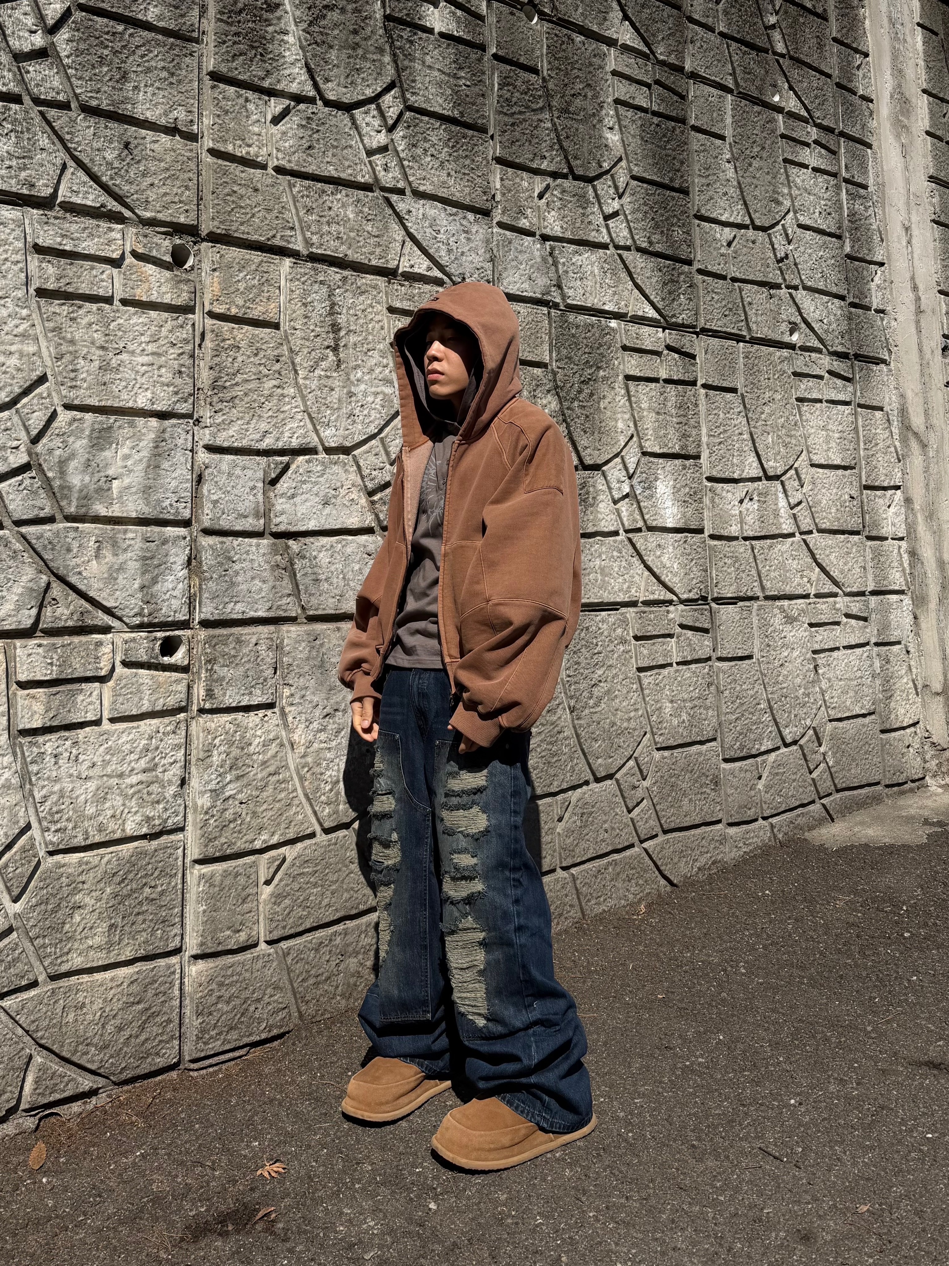 Ajobyajo Vintage Pigment Zip-Up Hoodie Mocha, NONPARKING X kinchi N Road Boots Brown 착용 스타일 - 3