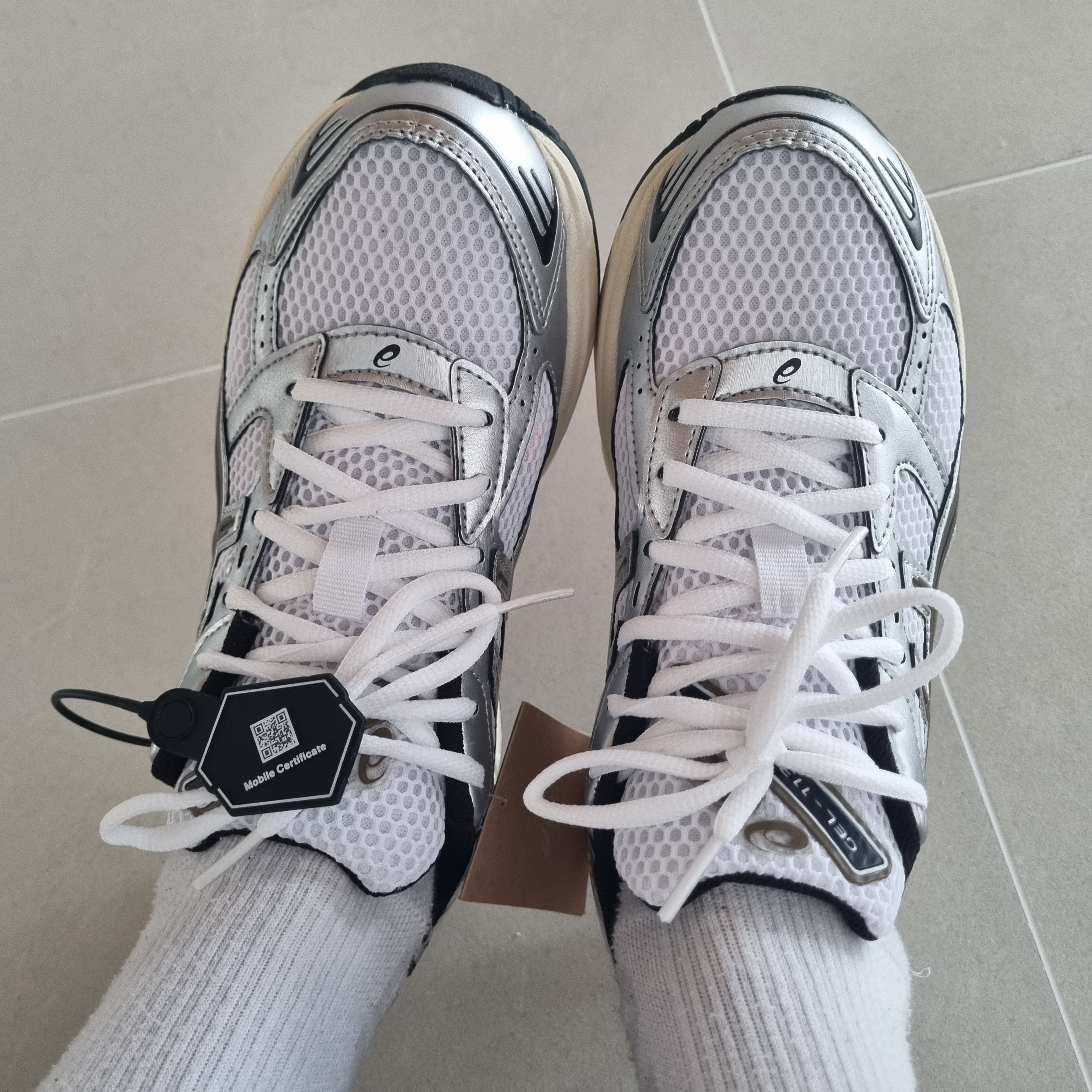 Asics Gel-1130 White Clay Canyon 착용 스타일 - 2