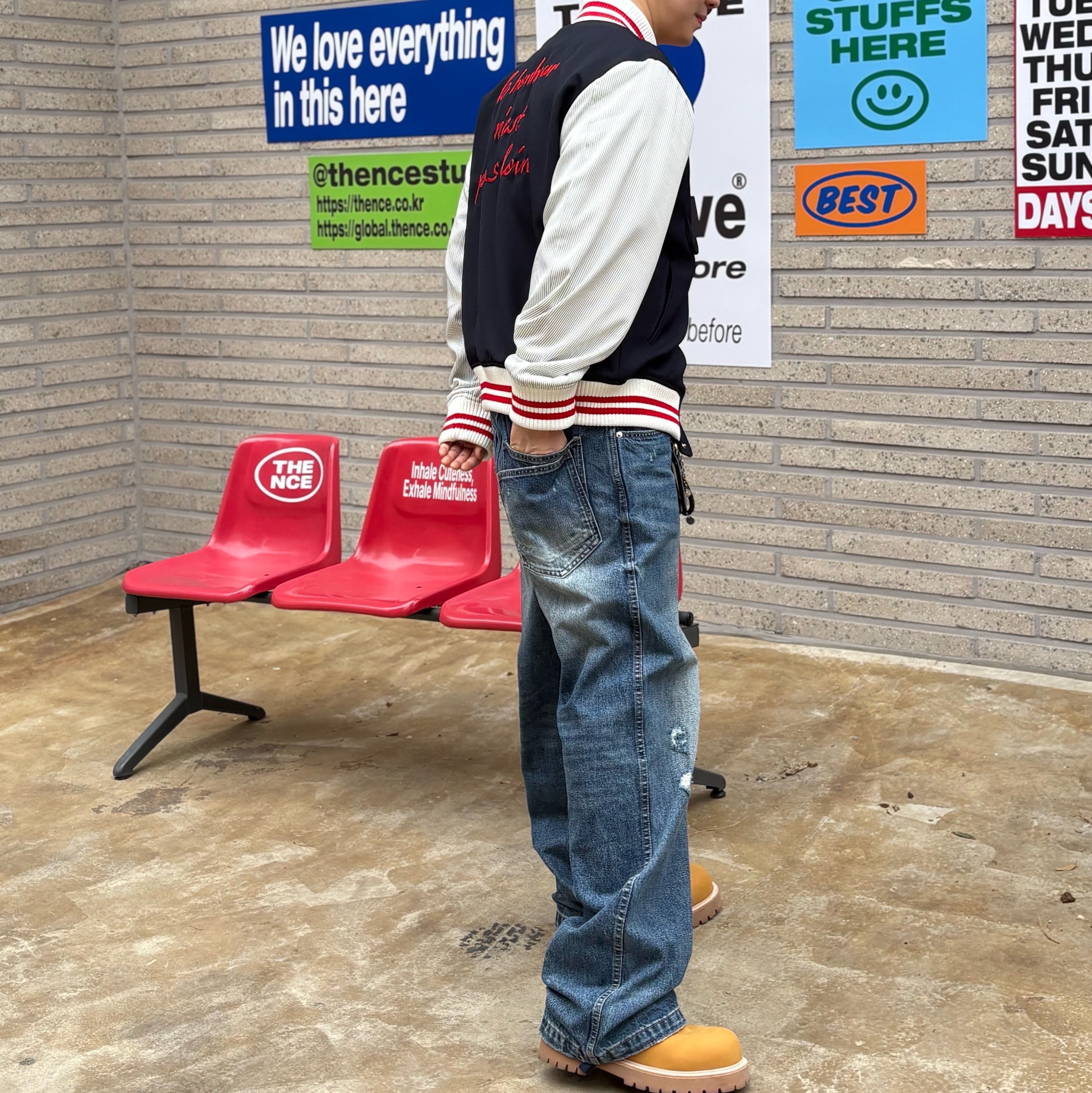 STU Embroidery Wool Stripe Varsity Navy, Nonnod Double pocket Japanese Denim Mid Blue 착용 스타일 - 5