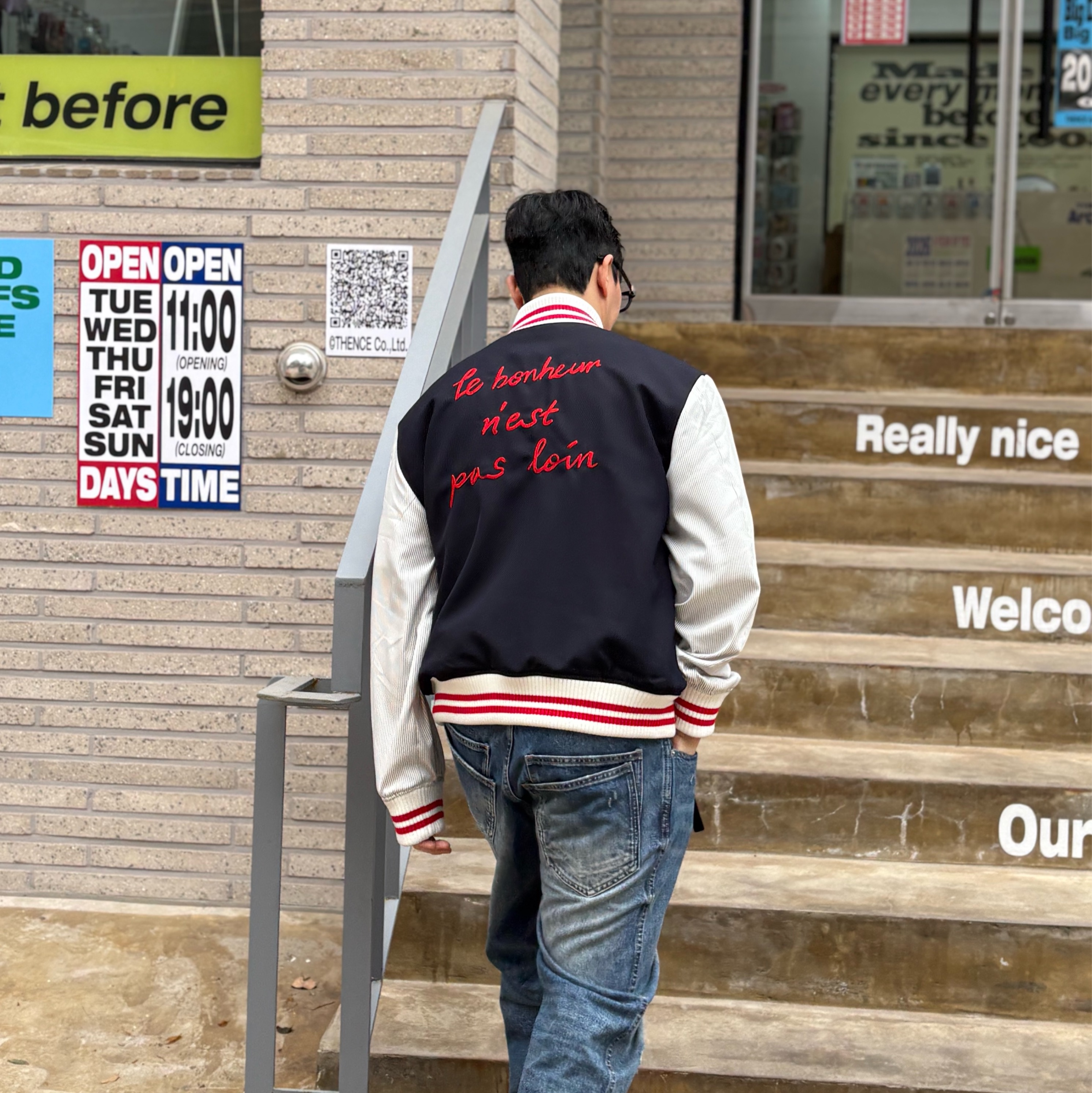 STU Embroidery Wool Stripe Varsity Navy, Nonnod Double pocket Japanese Denim Mid Blue 착용 스타일 - 2