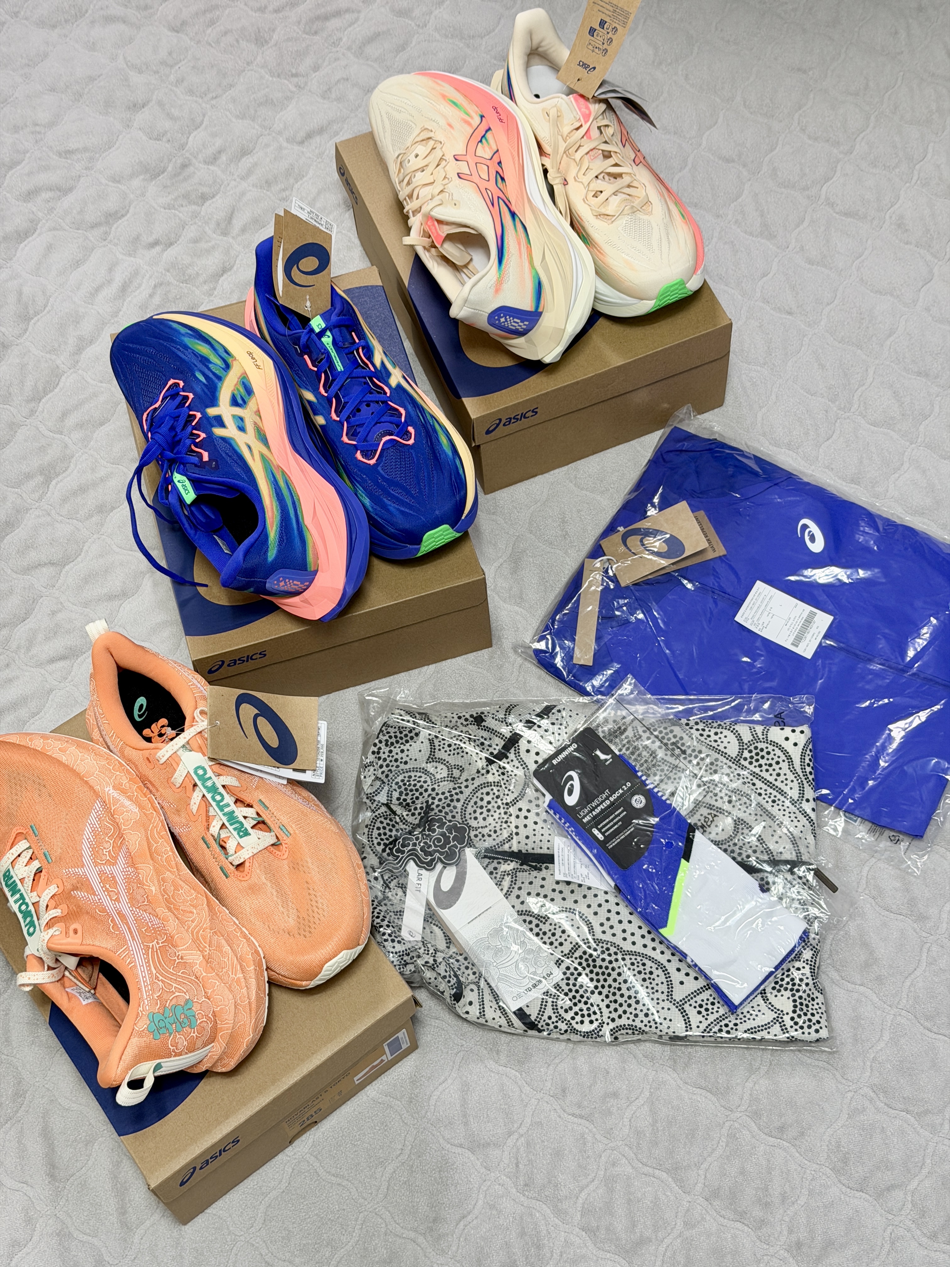 Asics Superblast 3 Cobalt Burst Light Orange, Asics Superblast 3 Seashell Sun Coral 착용 스타일 - 1