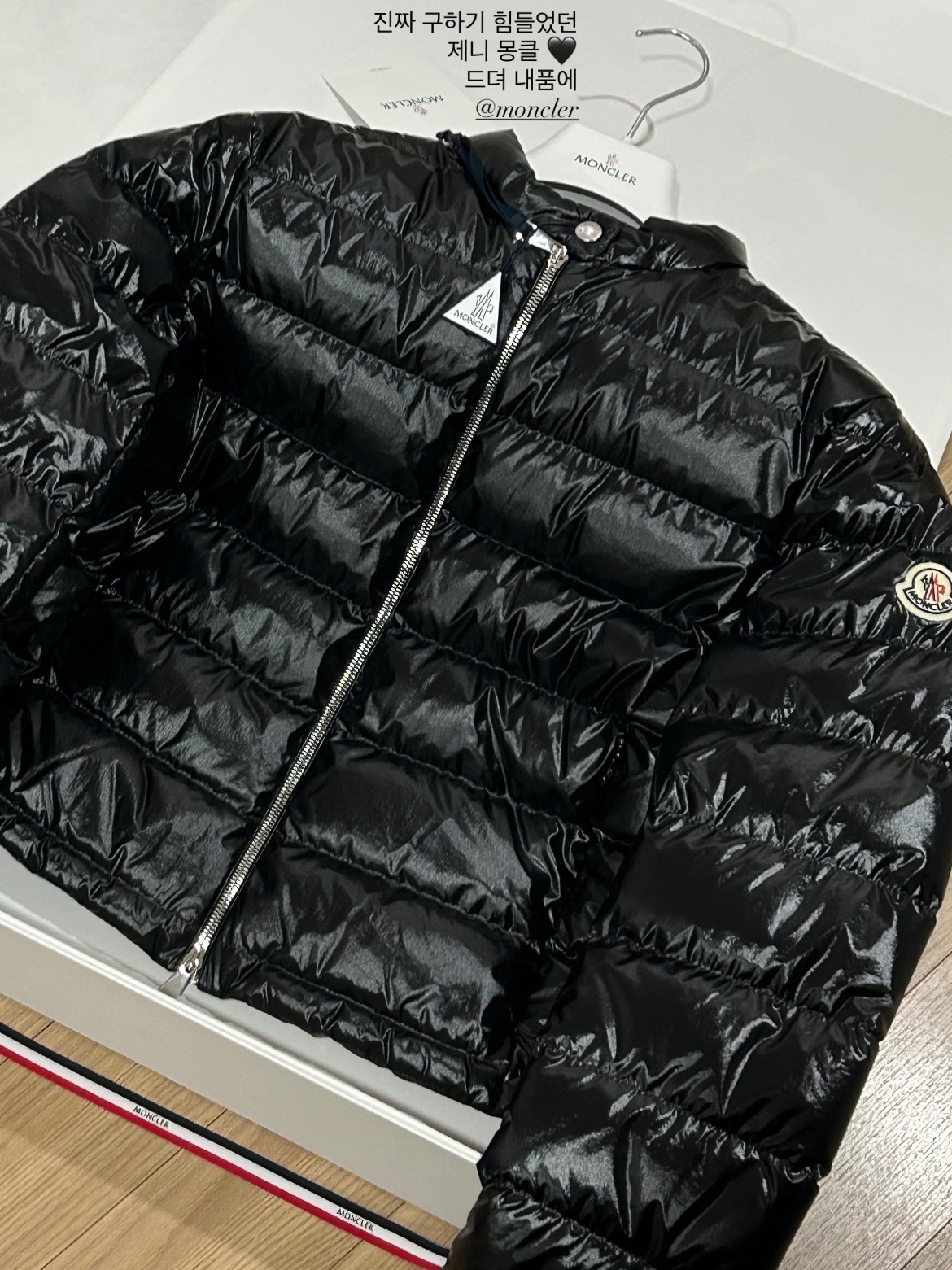(W) Moncler Papillon Short Down Jacket Black - 26SS ์ฐฉ์ฉ ์คํ์ผ - 1