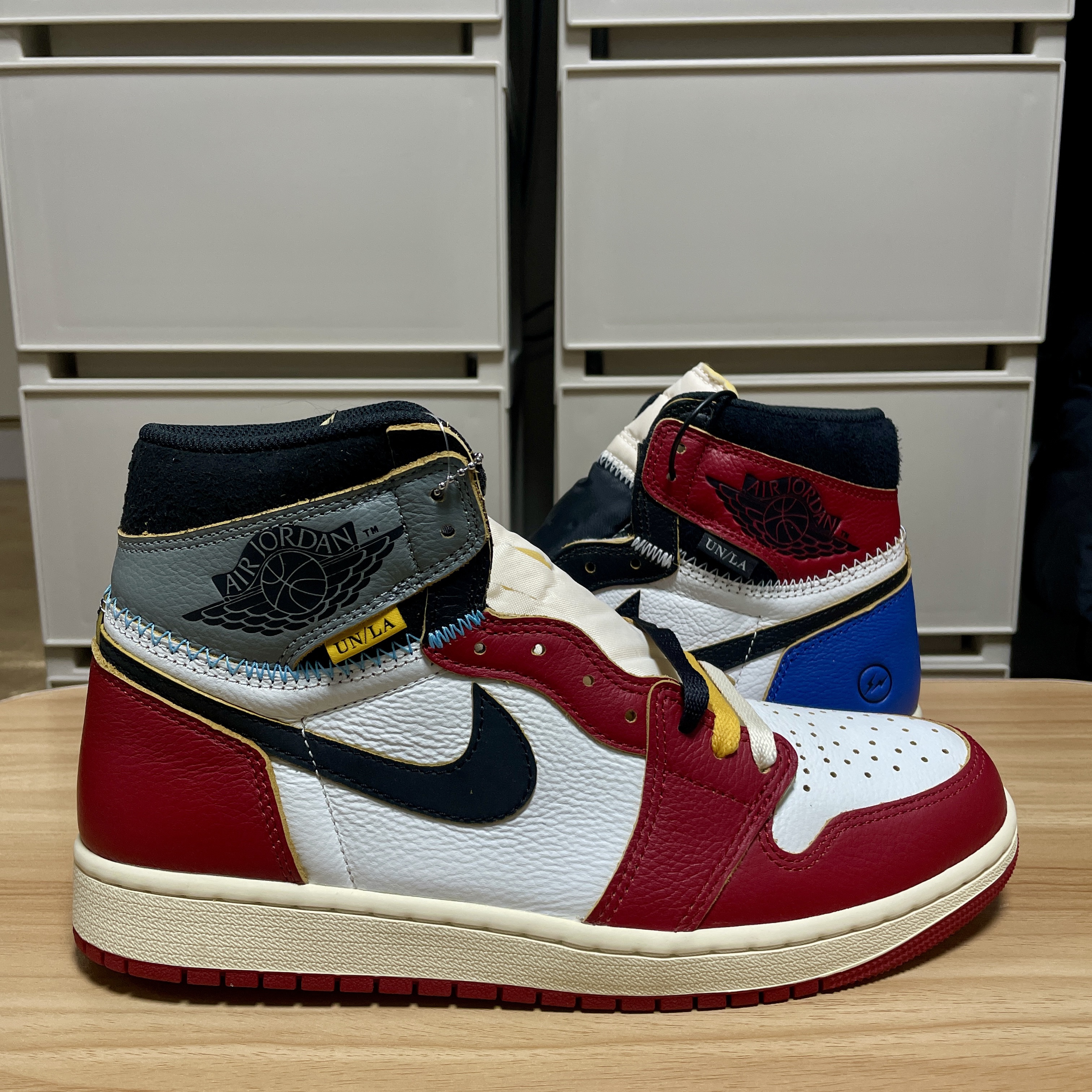 Jordan 1 x Fragment x Union LA Black and Varsity Red, Jordan 1 x Union Retro High OG Chicago Shadow 착용 스타일 - 2
