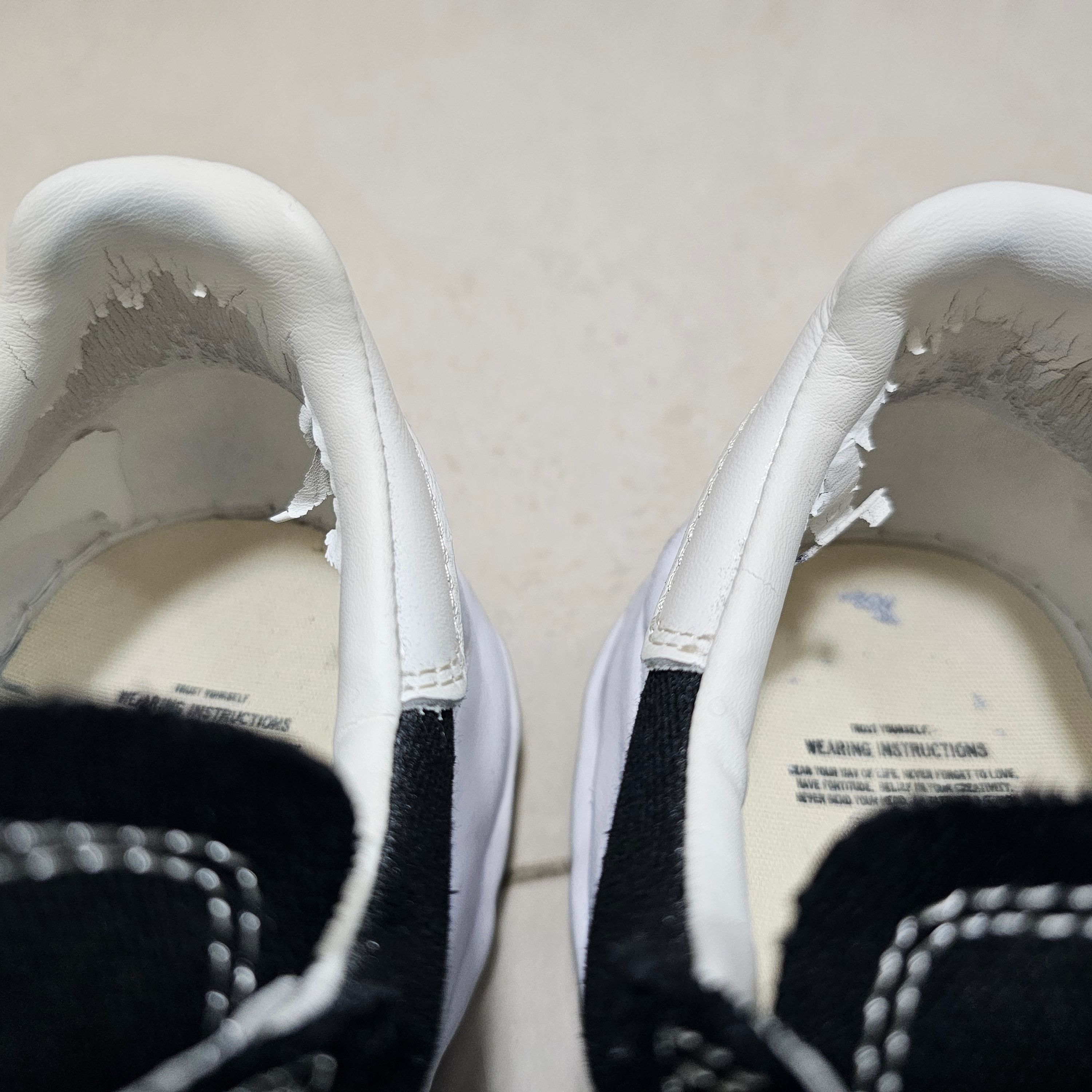 Maison Mihara Yasuhiro Blakey OG Sole Canvas Low-top Sneakers Black White 착용 스타일 - 2