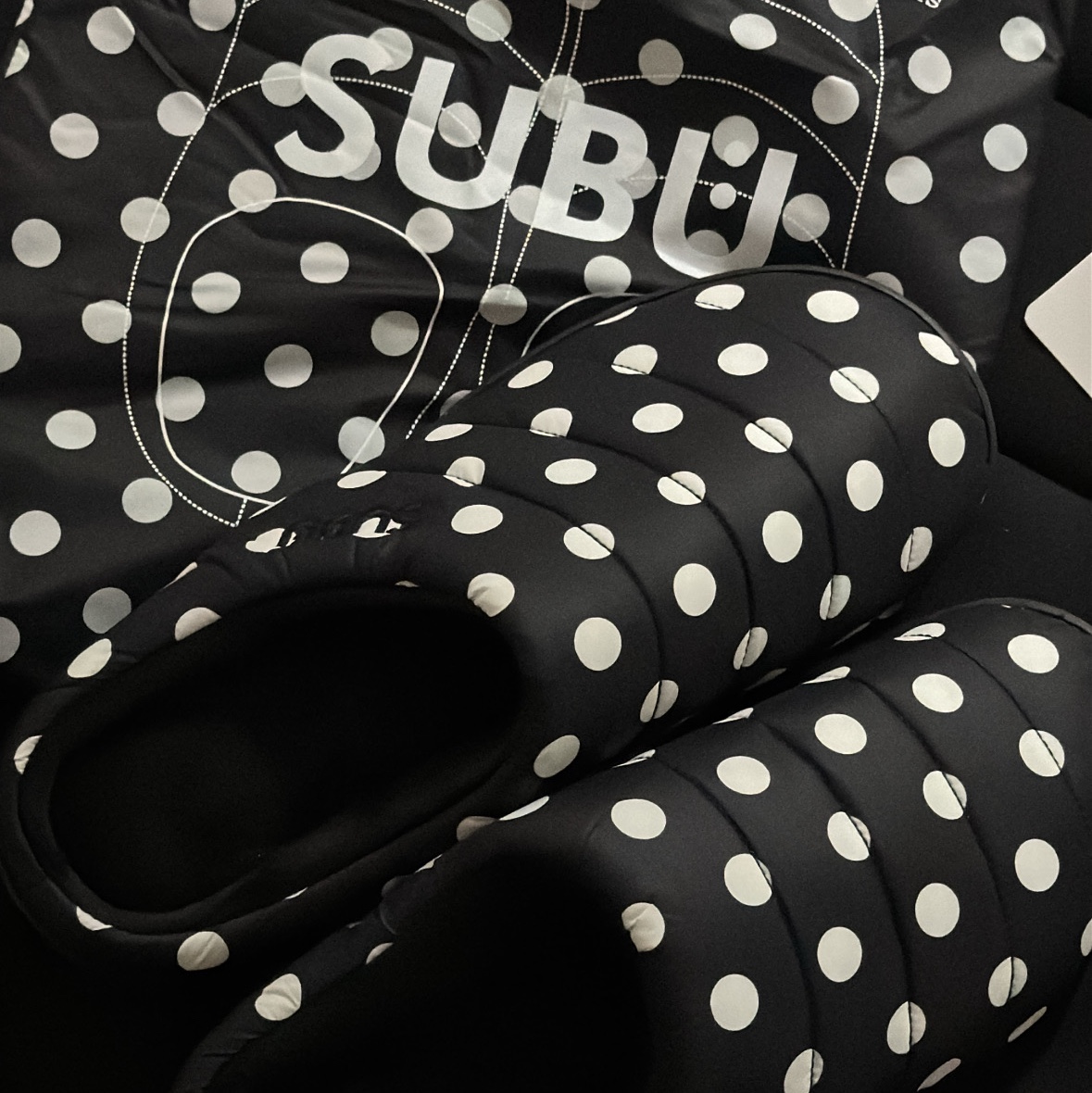 Subu Permanent F-Line Dots 착용 스타일