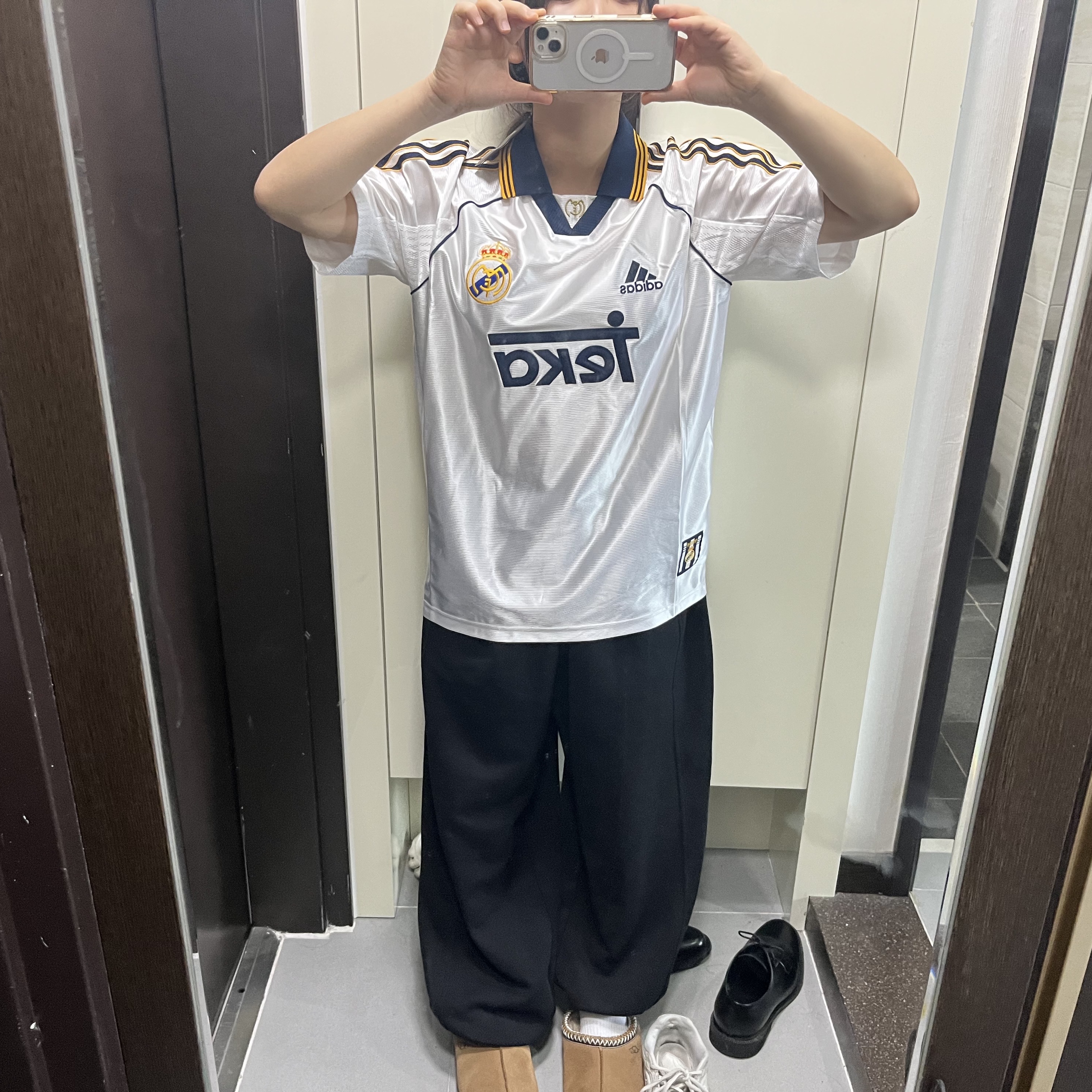 Adidas Real Madrid 99/00 Home Jersey White - KR Sizing (Non Marking Ver.) 착용 스타일 - 1