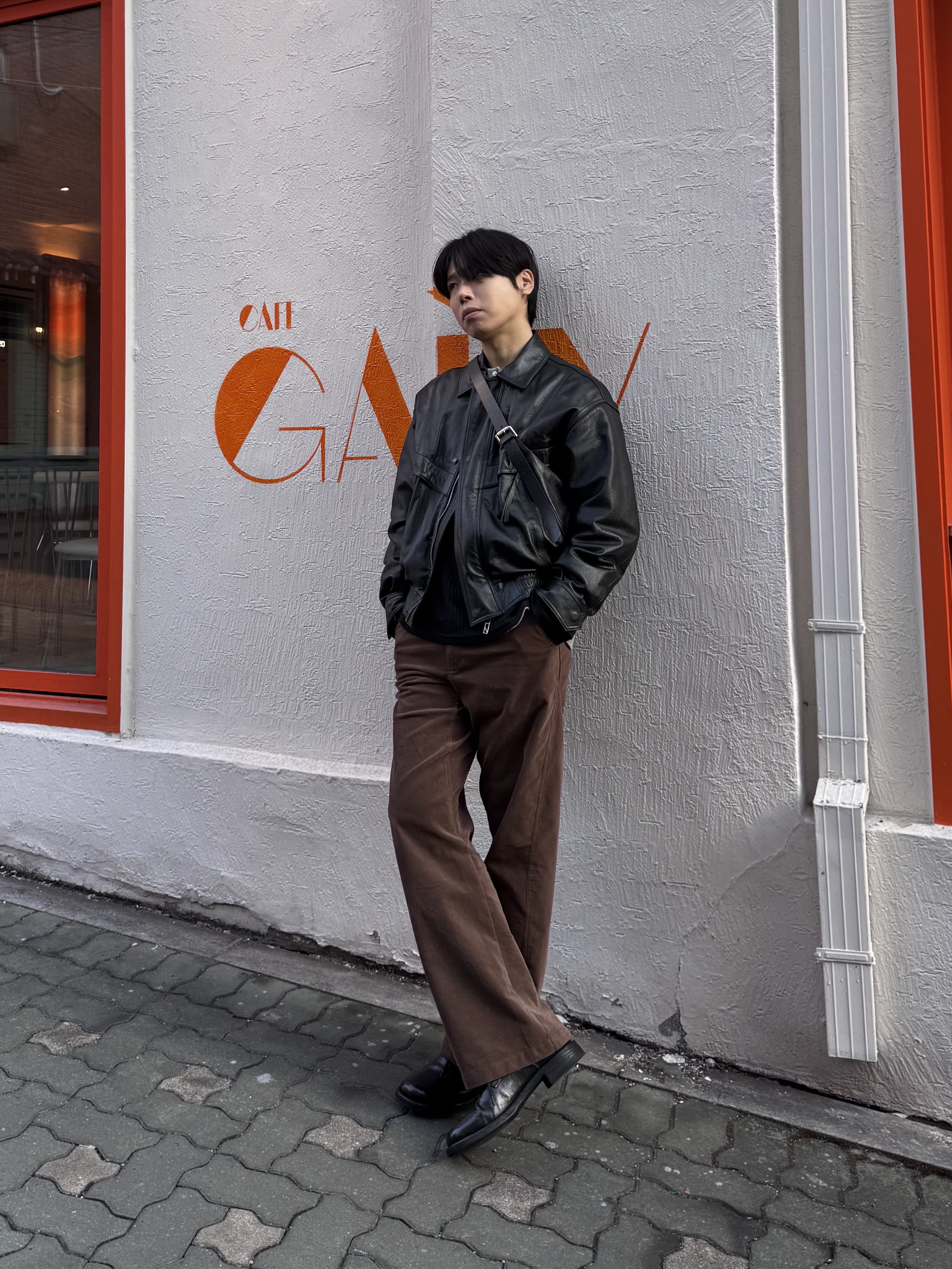 Kinchi Maryam Grainy - 647 (a) Black 착용 스타일
