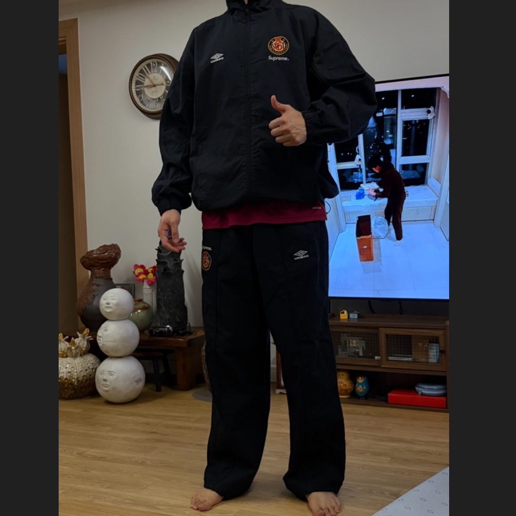 Supreme x Umbro Cotton Ripstop Track Jacket Black - 26SS, Supreme x Umbro Cotton Ripstop Track Pant Black - 26SS 착용 스타일