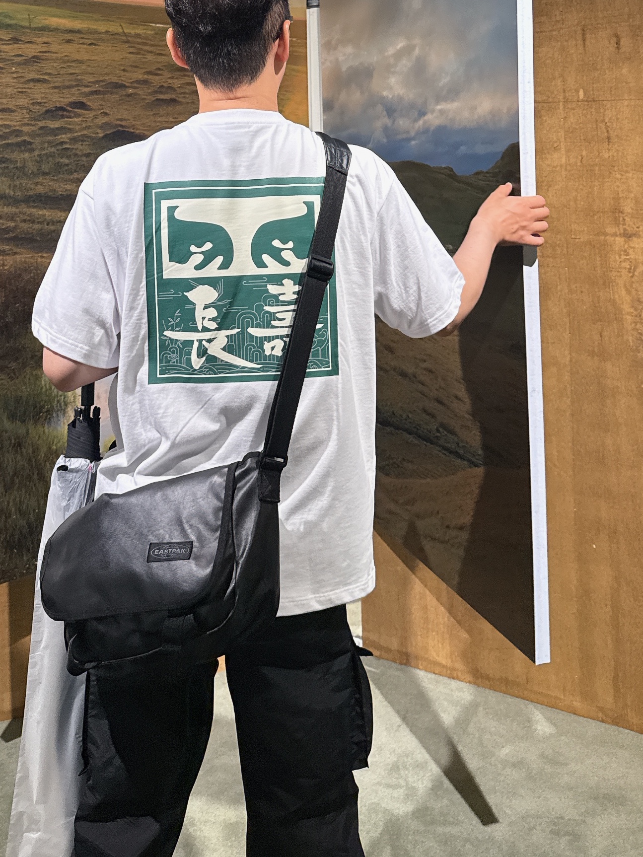 Obey x Jangsu Eyes Icon T-shirt White 착용 스타일
