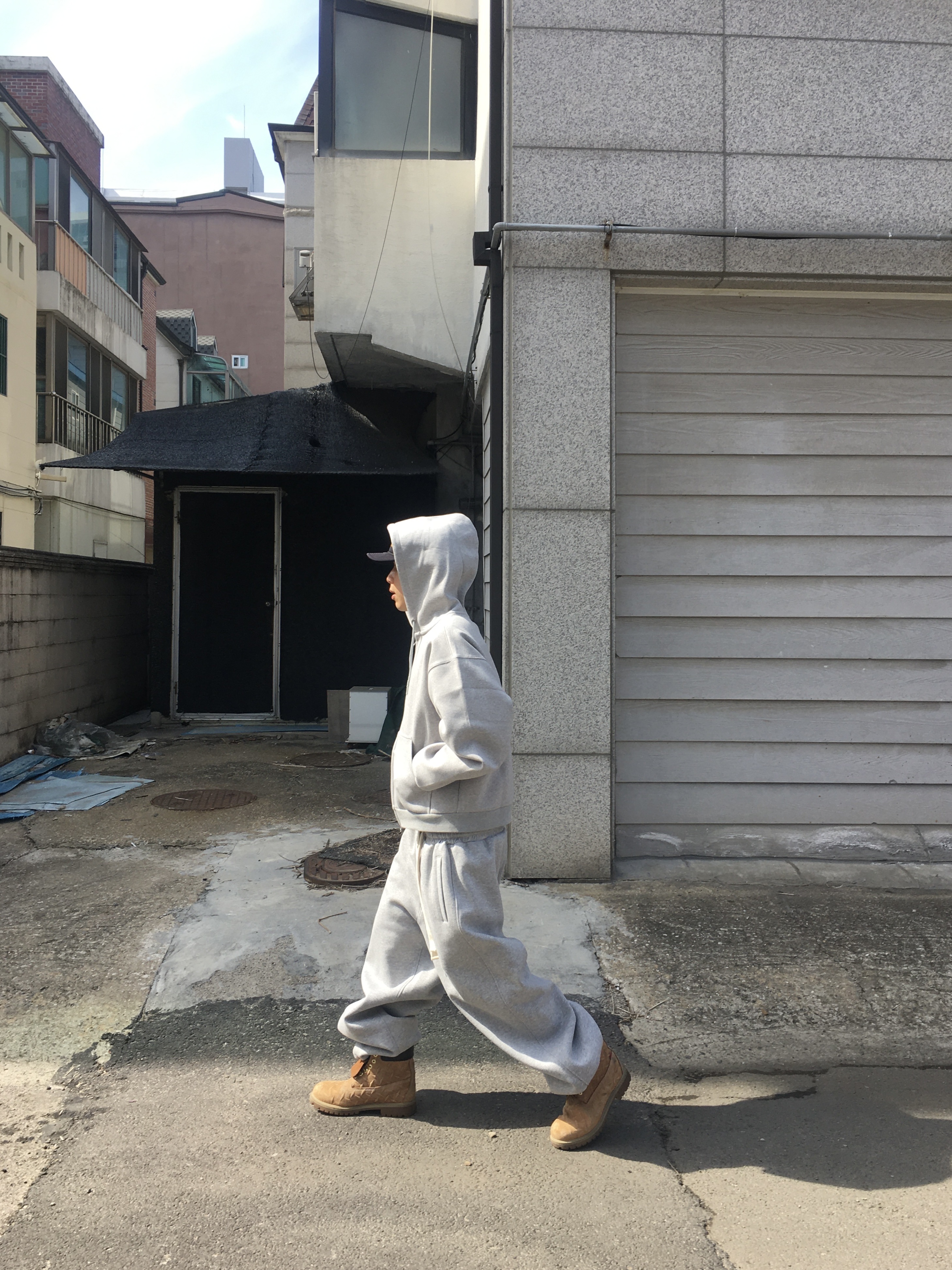 Nonnod Scuba Zip Hoodie Grey, Nonnod Scuba Zip Hoodie Grey 착용 스타일 - 2