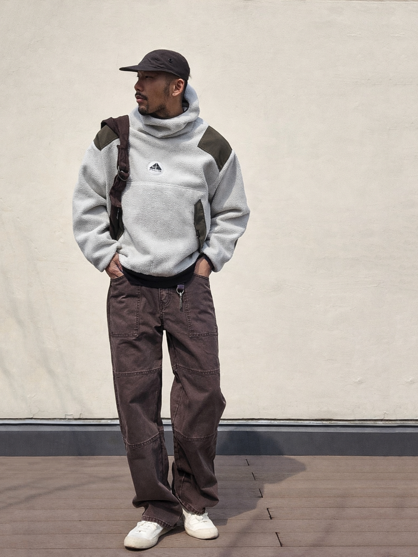 Nike ACG Balaclava Retro Fleece Pullover Light Bone Cargo Khaki - Asia, Tretorn Lund Deck Shoes Beige 착용 스타일 - 1