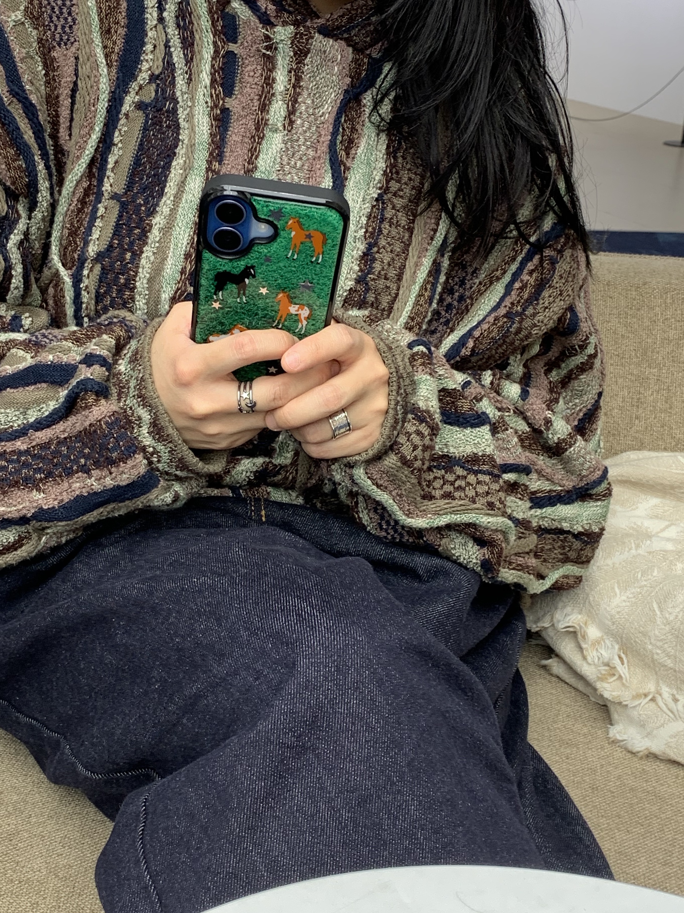 Kapital 7G Knit Gaudy Hooded Sweater Green Khaki, Kapital 7G Knit Gaudy Hooded Sweater Pink 착용 스타일 - 3