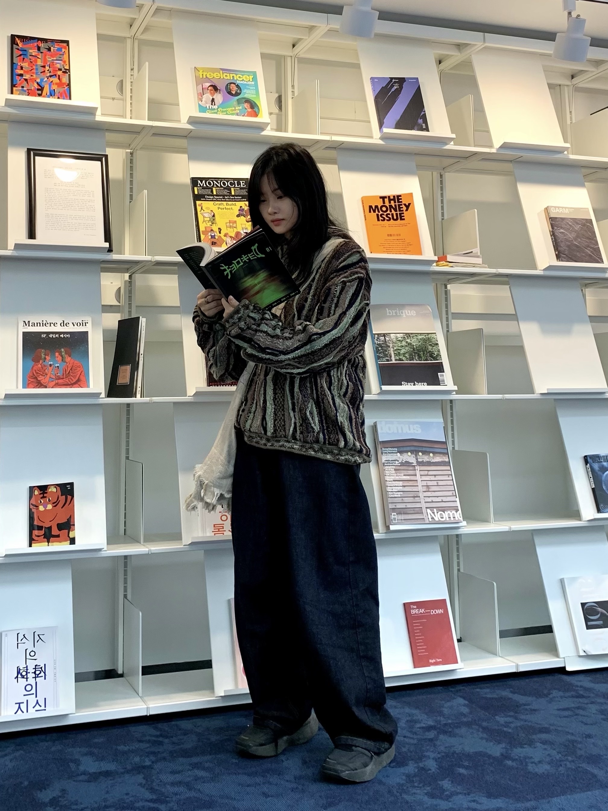 Kapital 7G Knit Gaudy Hooded Sweater Green Khaki, Kapital 7G Knit Gaudy Hooded Sweater Pink 착용 스타일 - 1