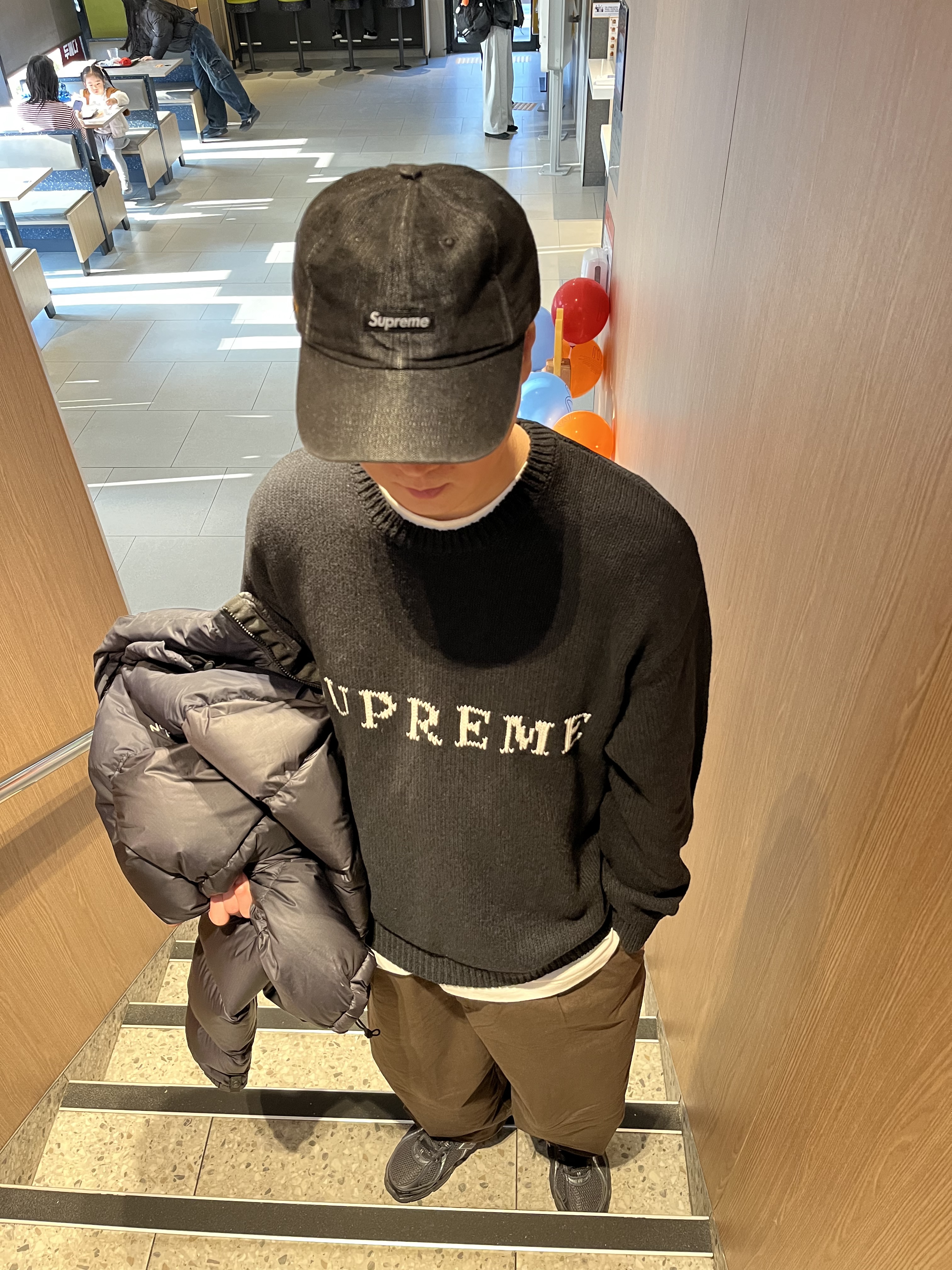 Supreme Cordura Denim Small Box 6-Panel Black - 24SS 착용 스타일 - 2