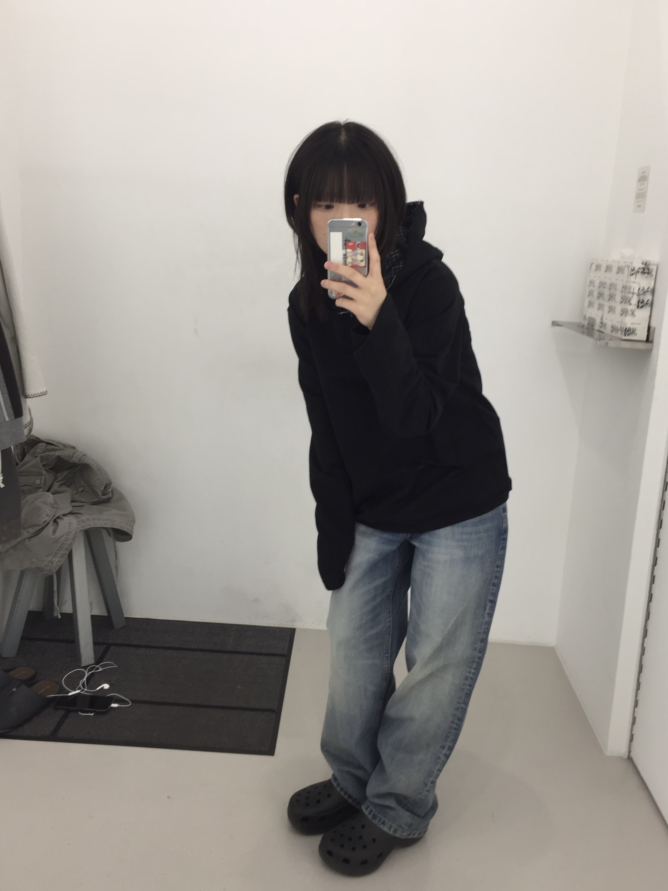 (W) Crocs Classic Platform Clog Black 착용 스타일