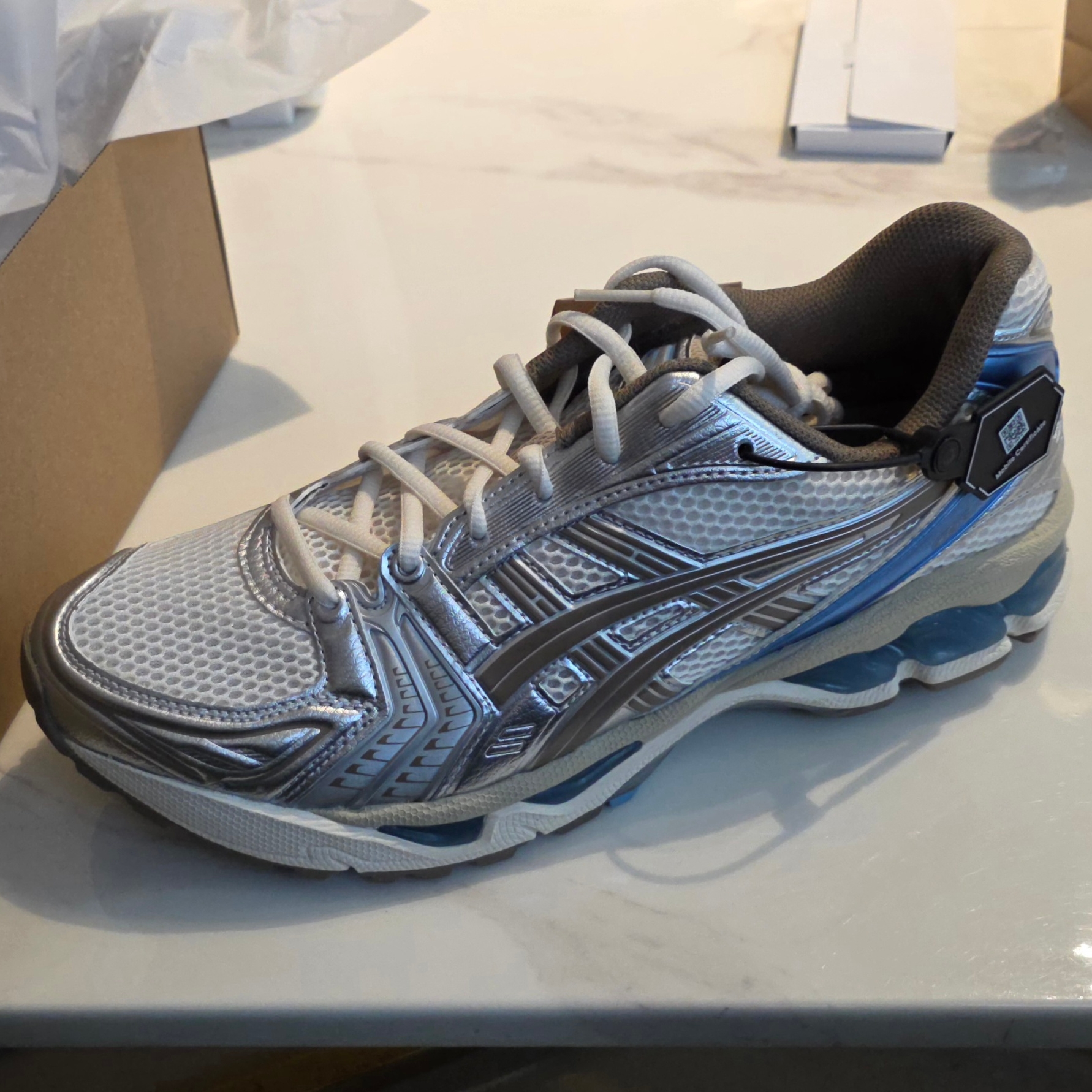 (W) Asics Gel-Kayano 14 Cream Pepper 착용 스타일